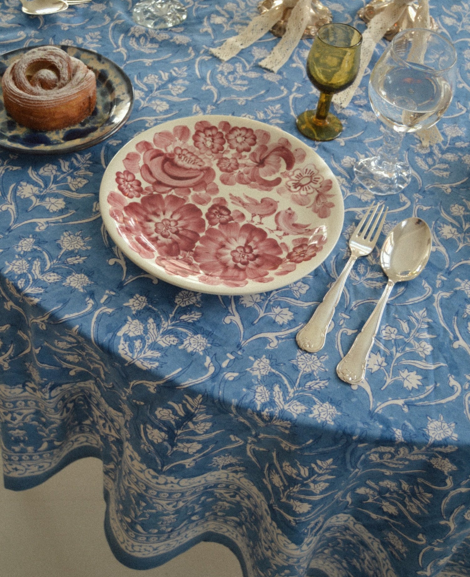 Noor Tablecloth - Sapphire Blue
