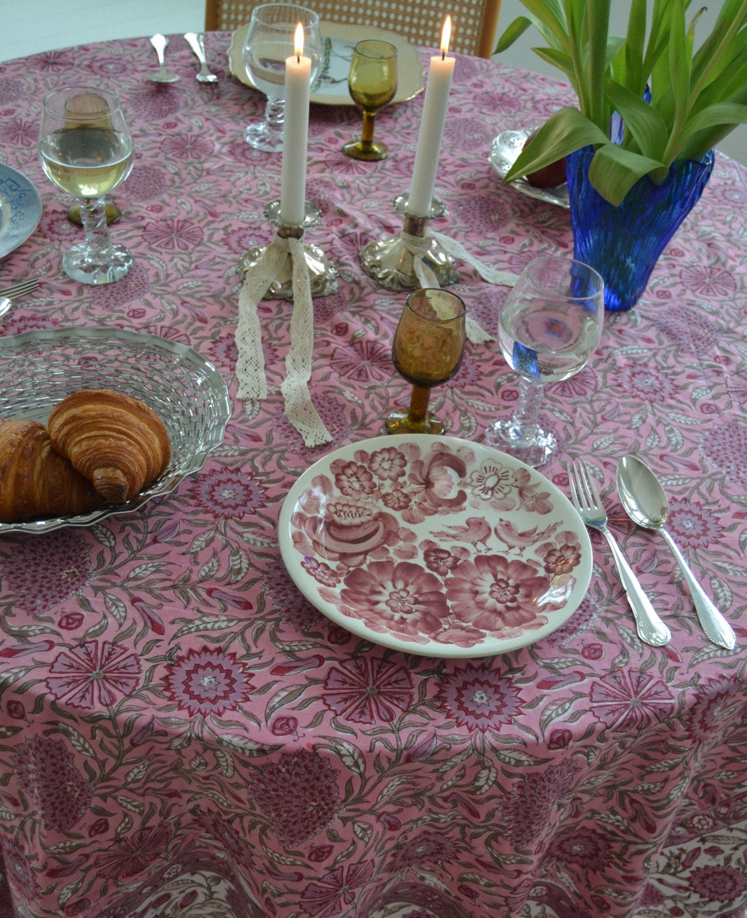 Noor Tablecloth - Old Rose Flower