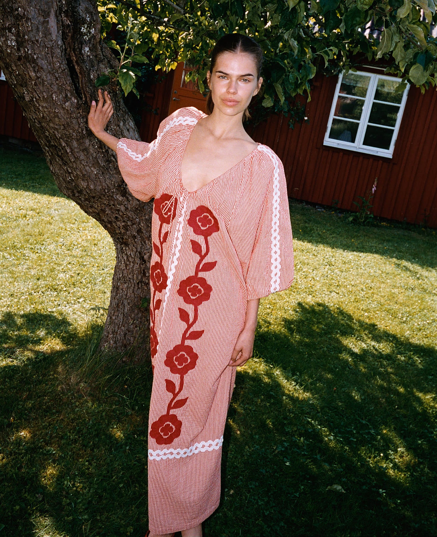 Abelone Dress - Red Flower