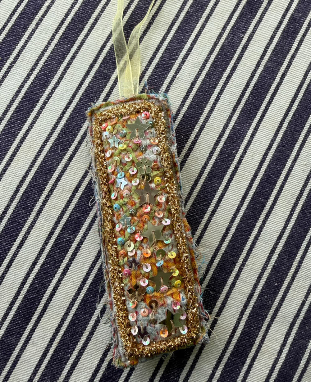 Alphabet Ornament - I