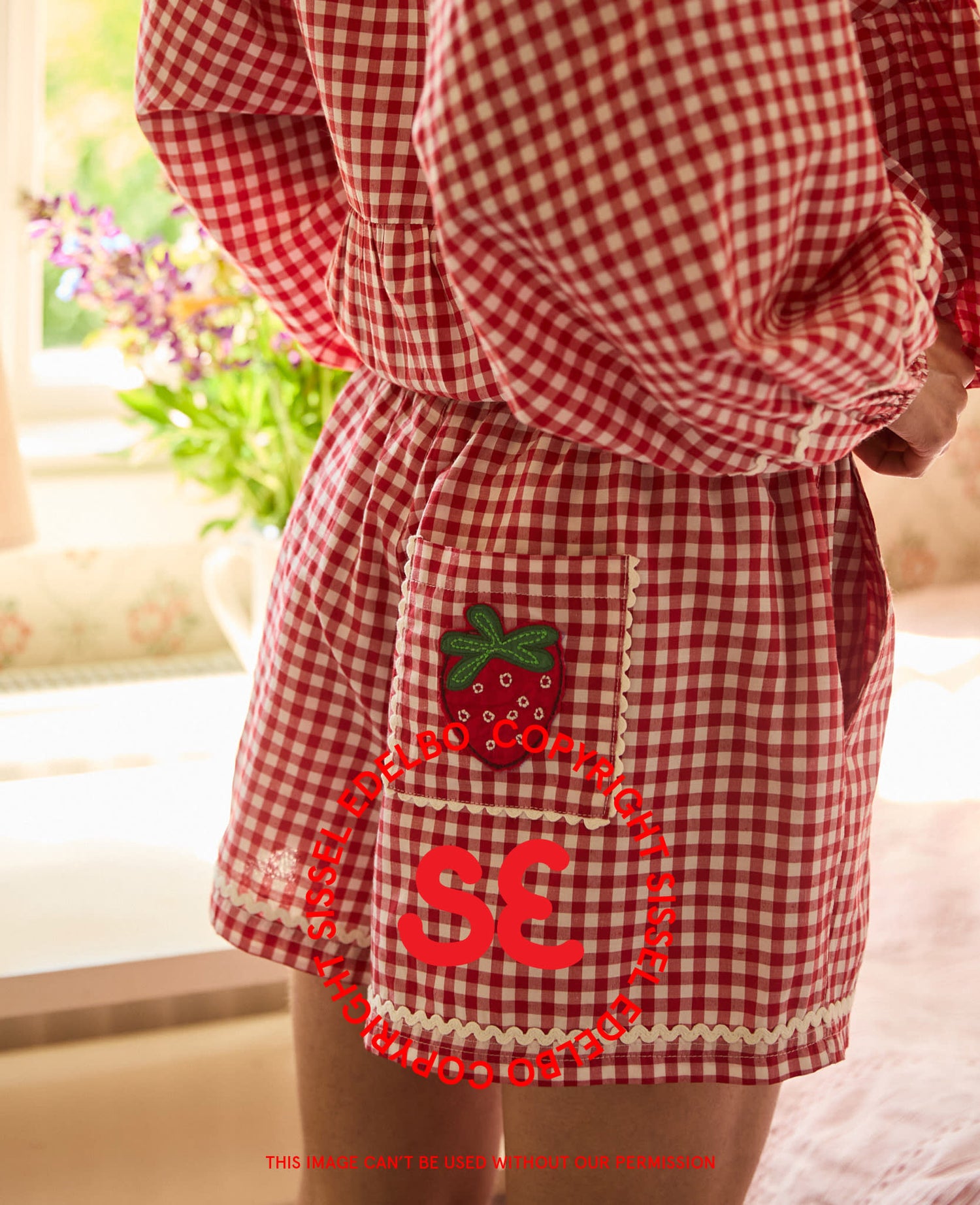 Bobbie Shorts - Red Checks