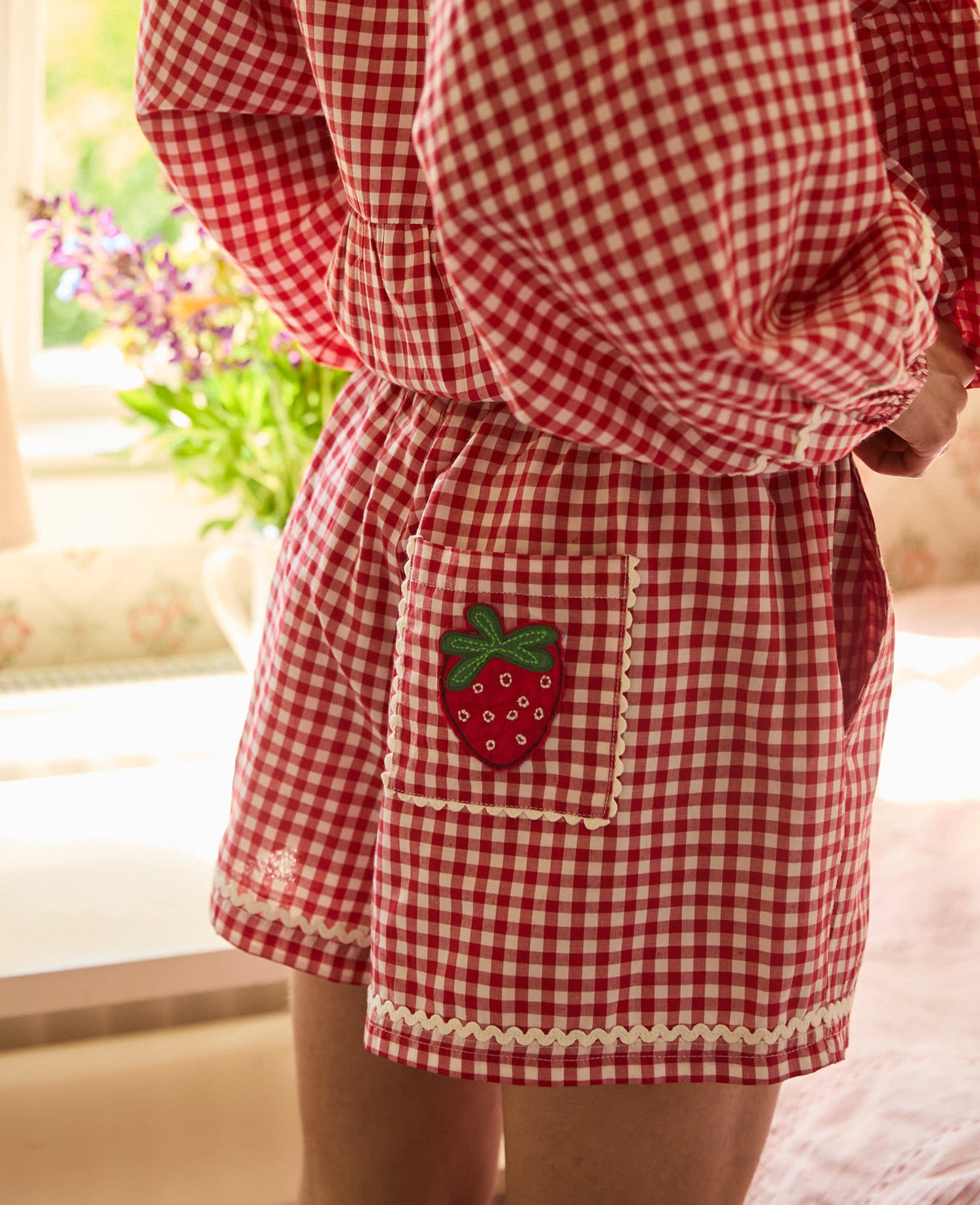 Bobbie Shorts - Red Checks
