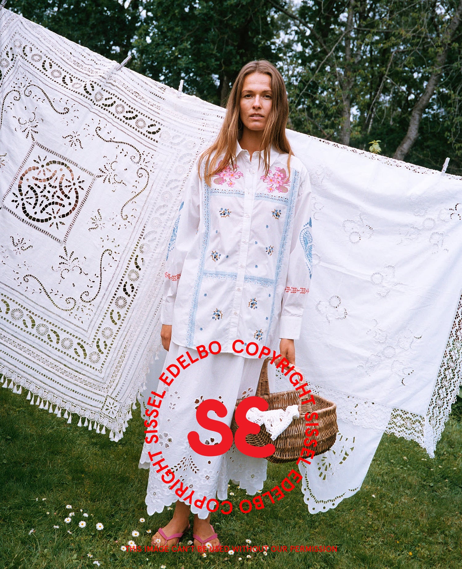 Camma Shirt - Snow White