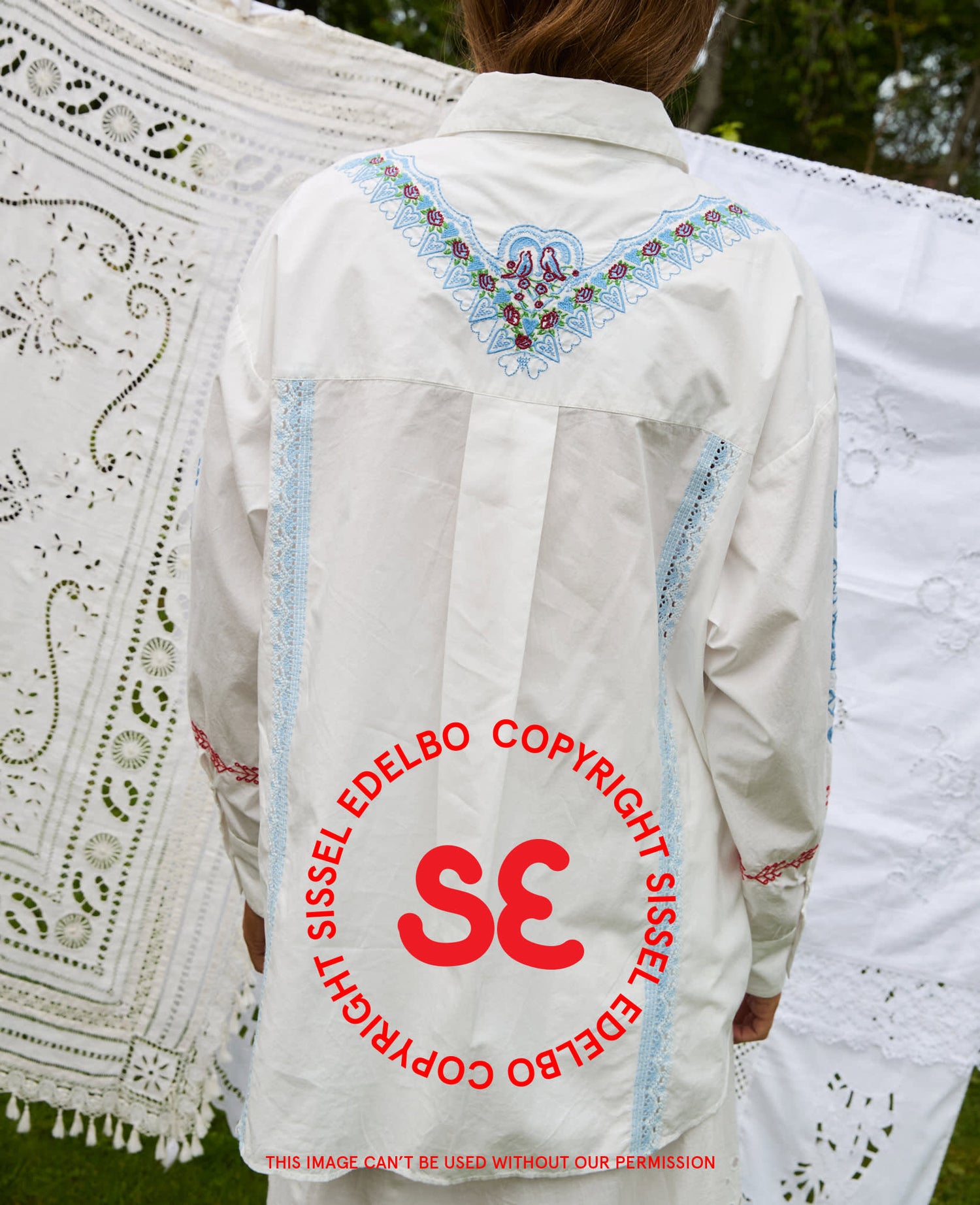 Camma Shirt - Snow White