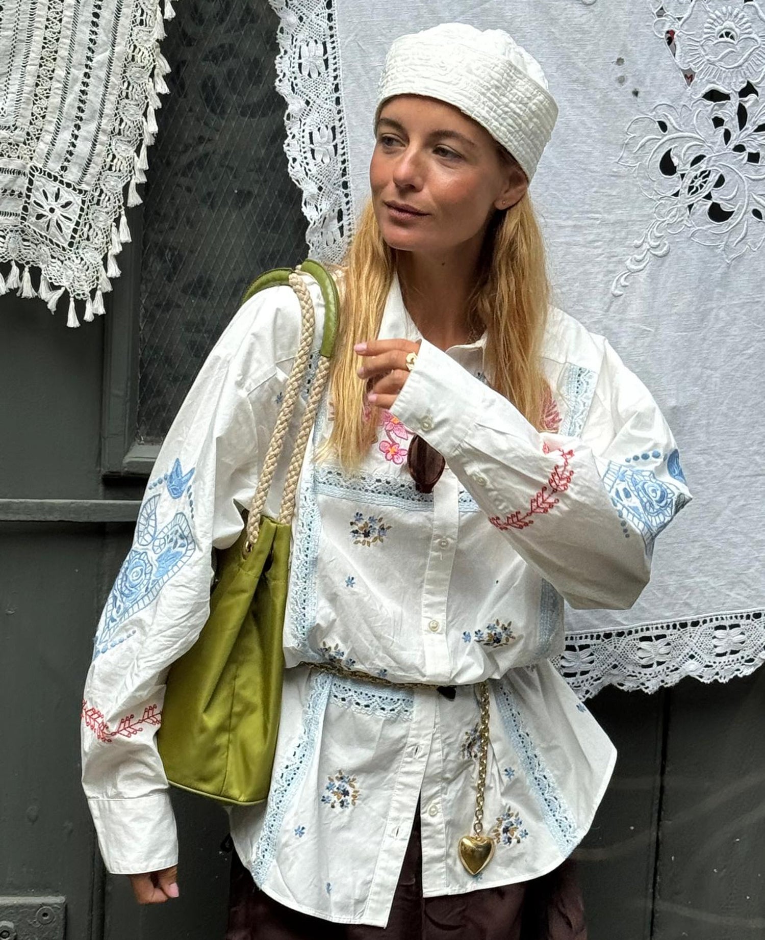 Camma Shirt - Snow White