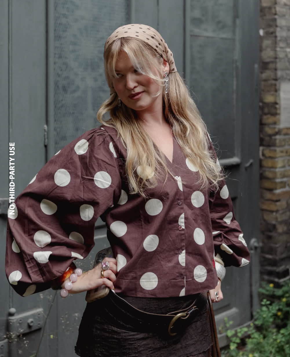 Ea Shirt - Cream Dot