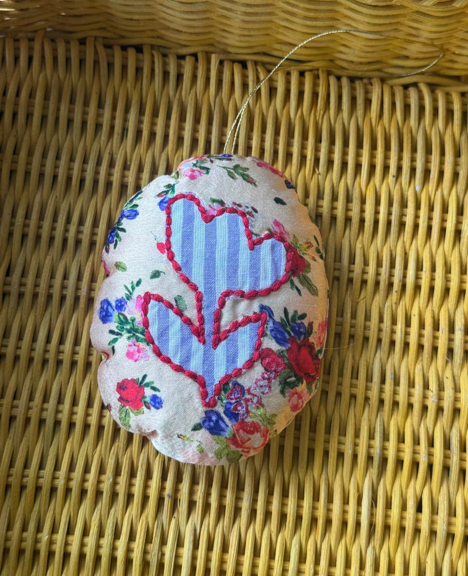 Vera Easter Egg Ornament - Golden Floral