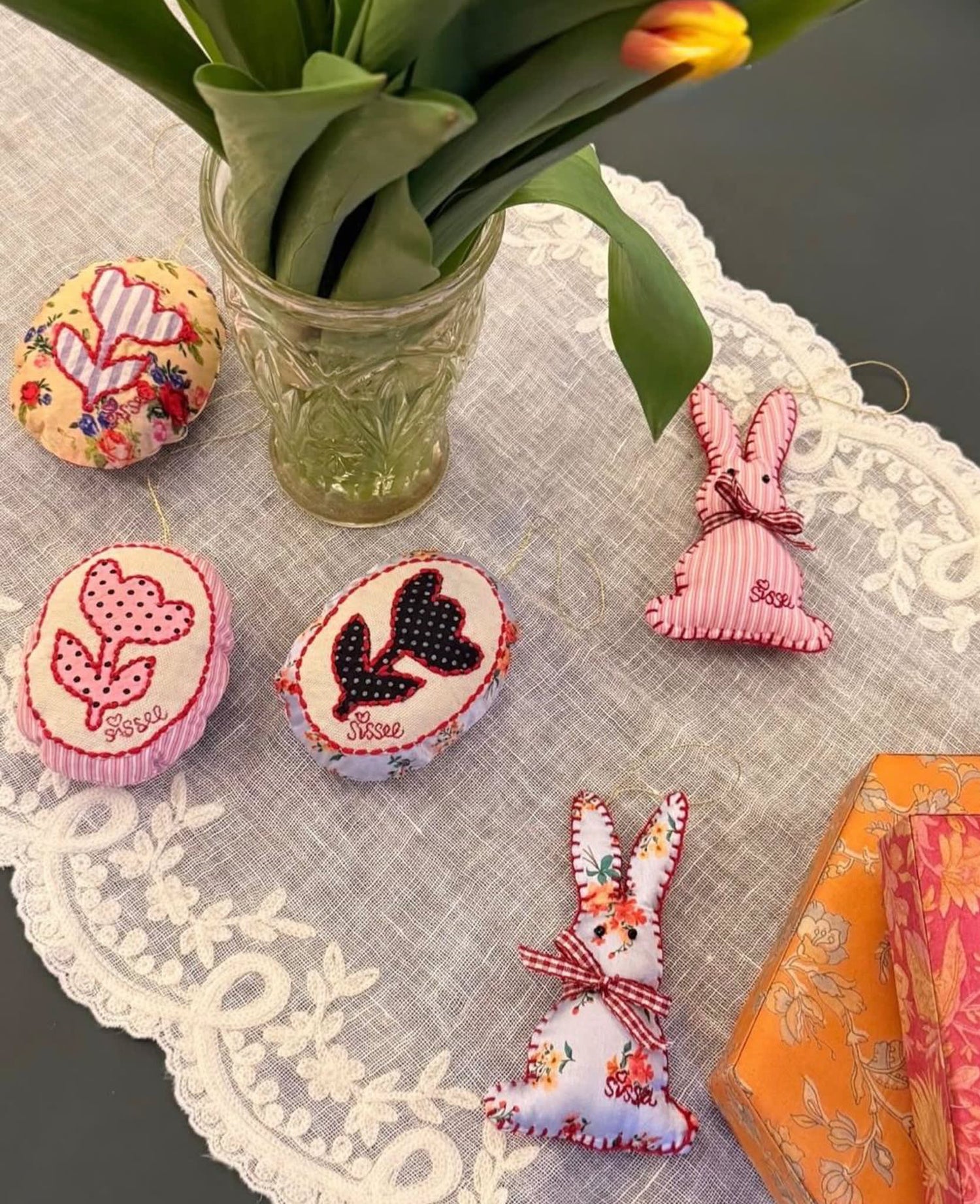 Vera Easter Egg Ornament - Golden Floral