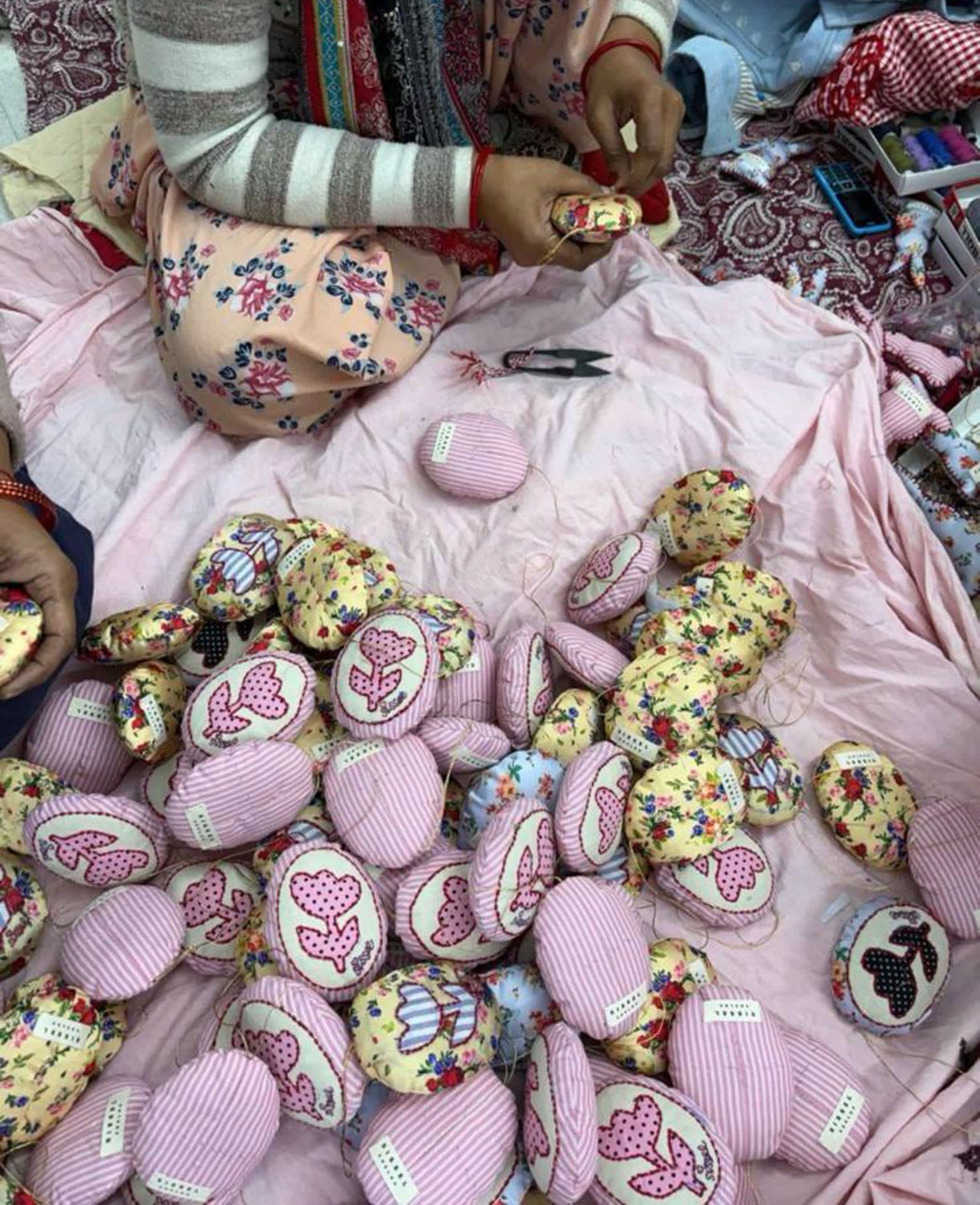 Vera Easter Egg Ornament - Golden Floral