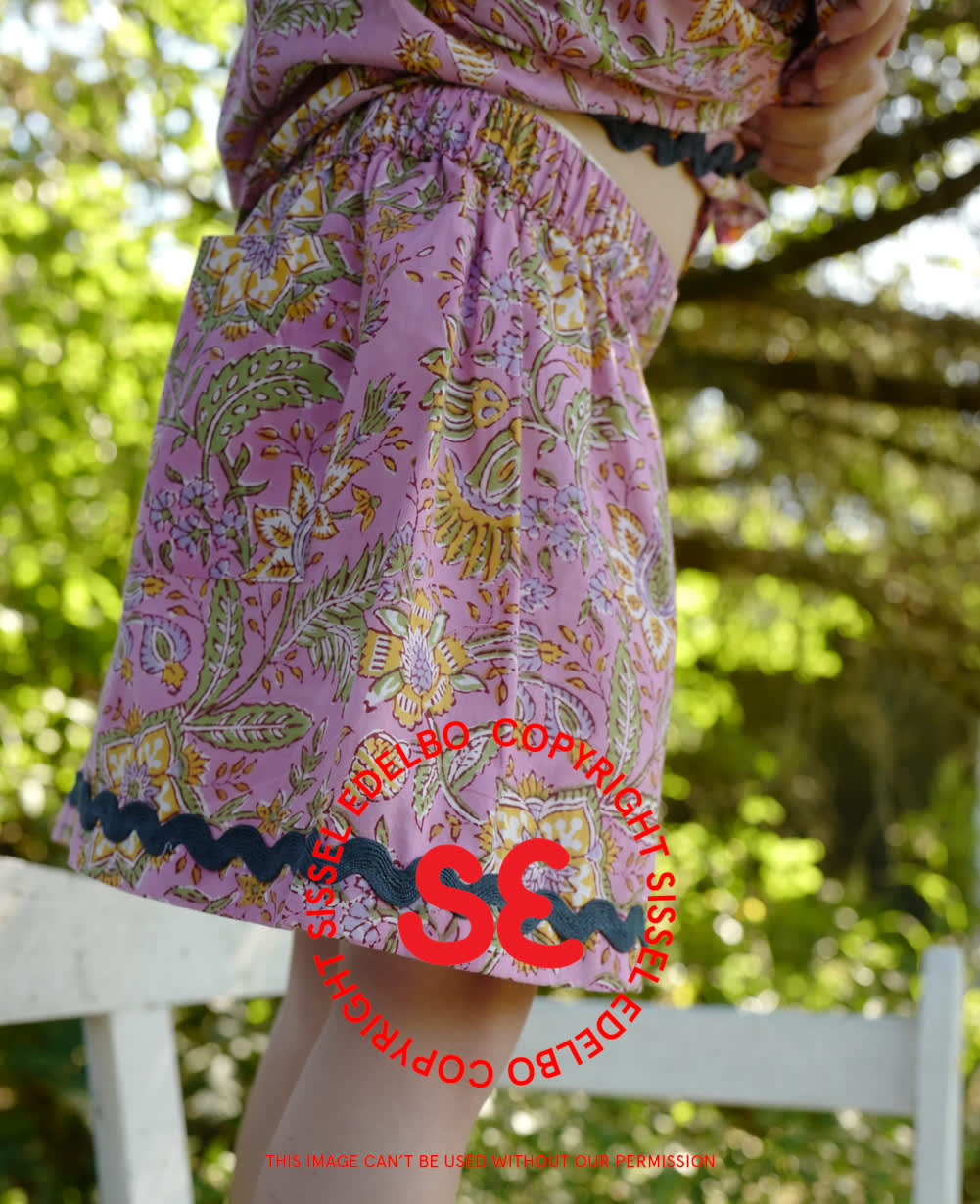 Elisa MINI Shorts - Pink Flower