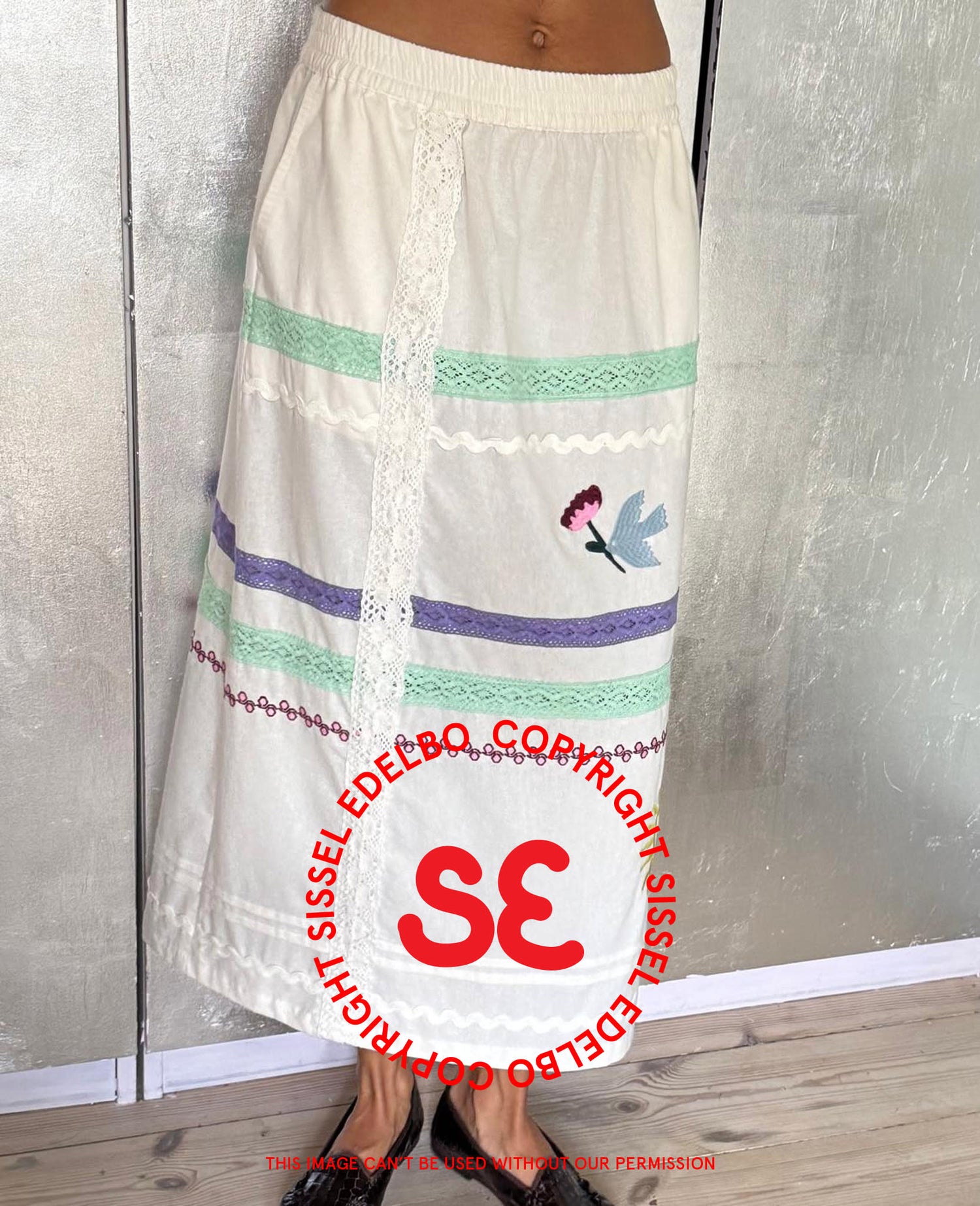 Isha Skirt - Snow White