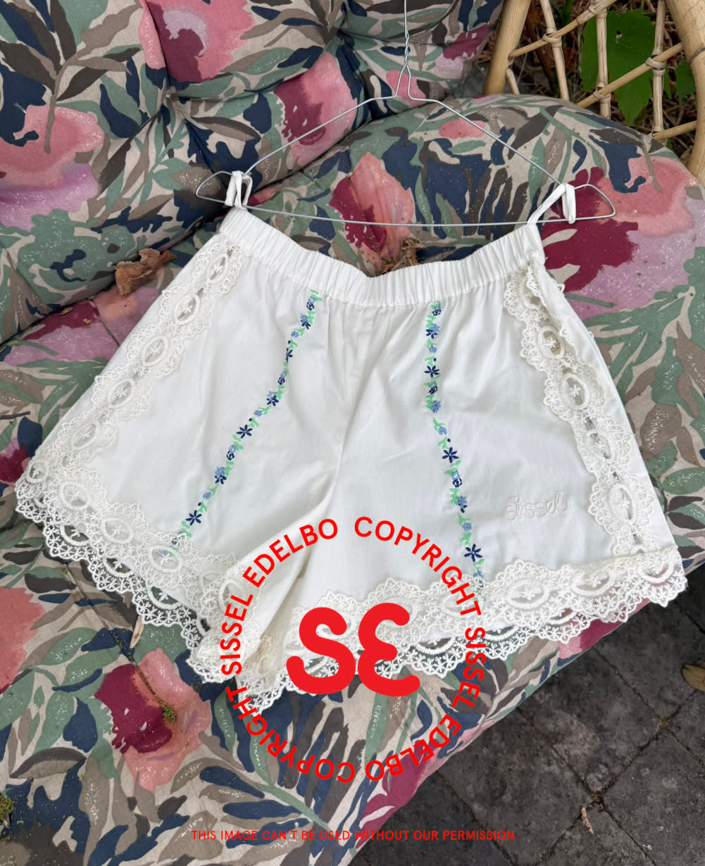 Margot Shorts - Off White