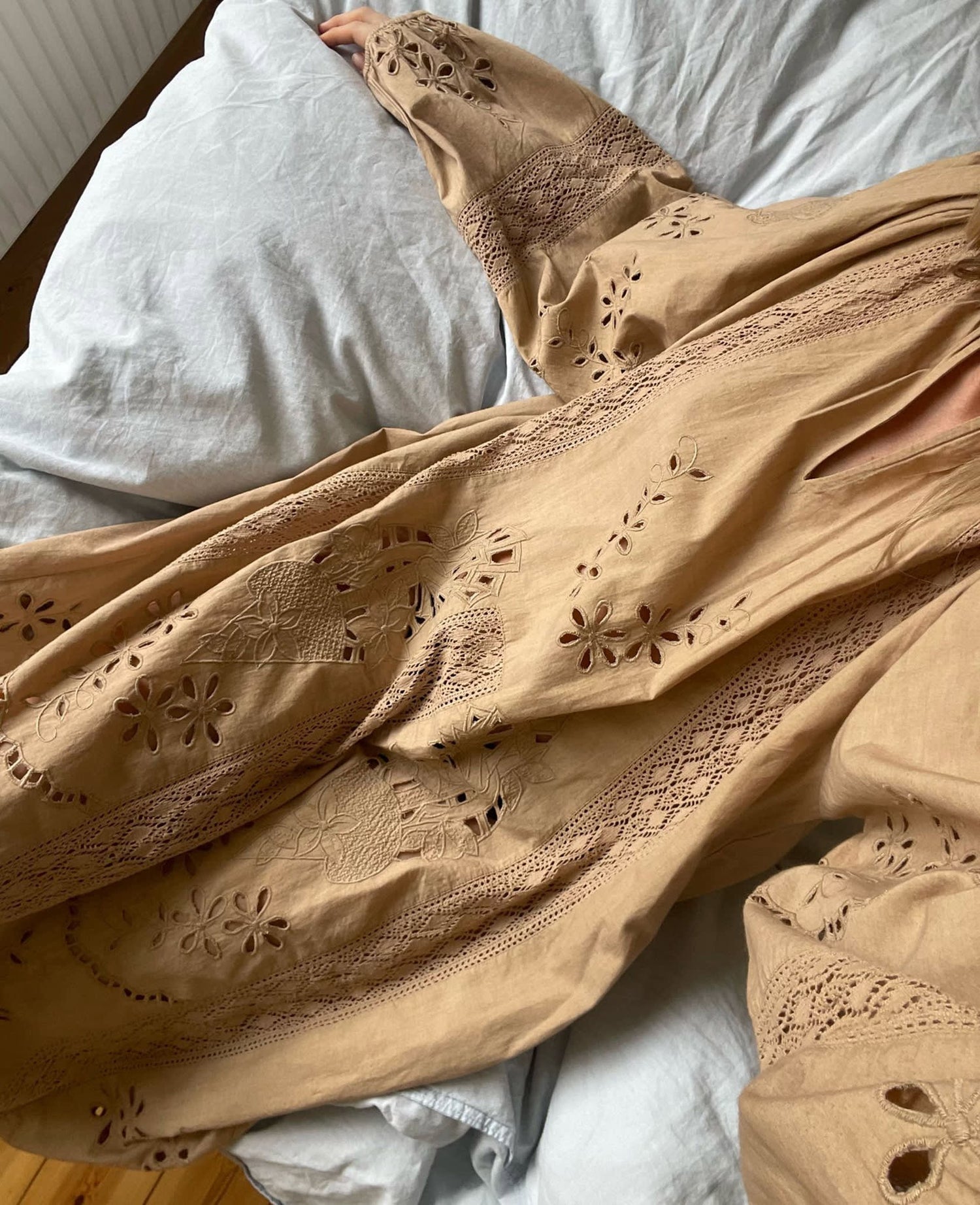 Mila Dress - Beige