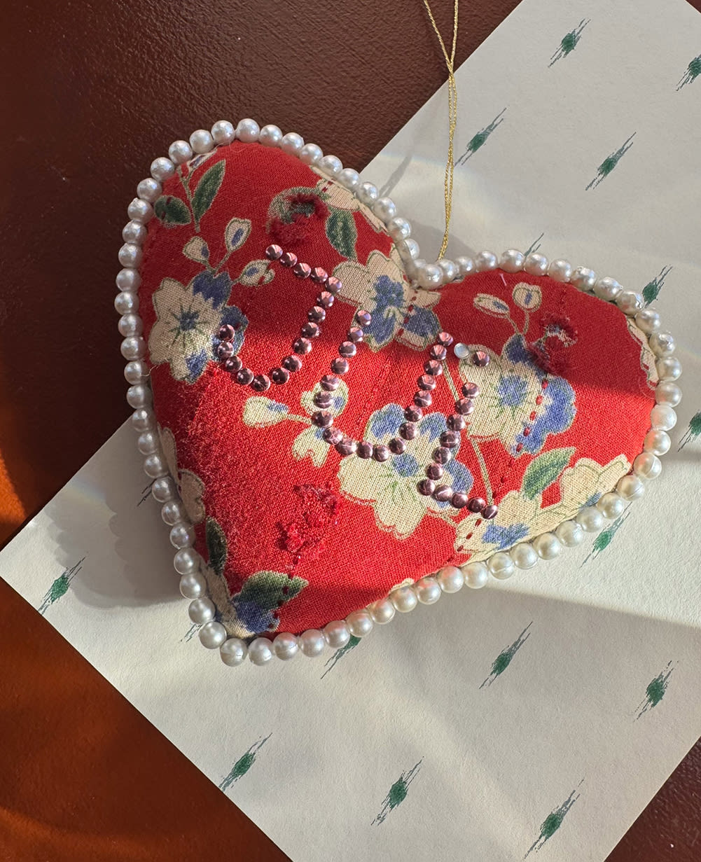 Pearl of Hearts Ornament - Red Floral