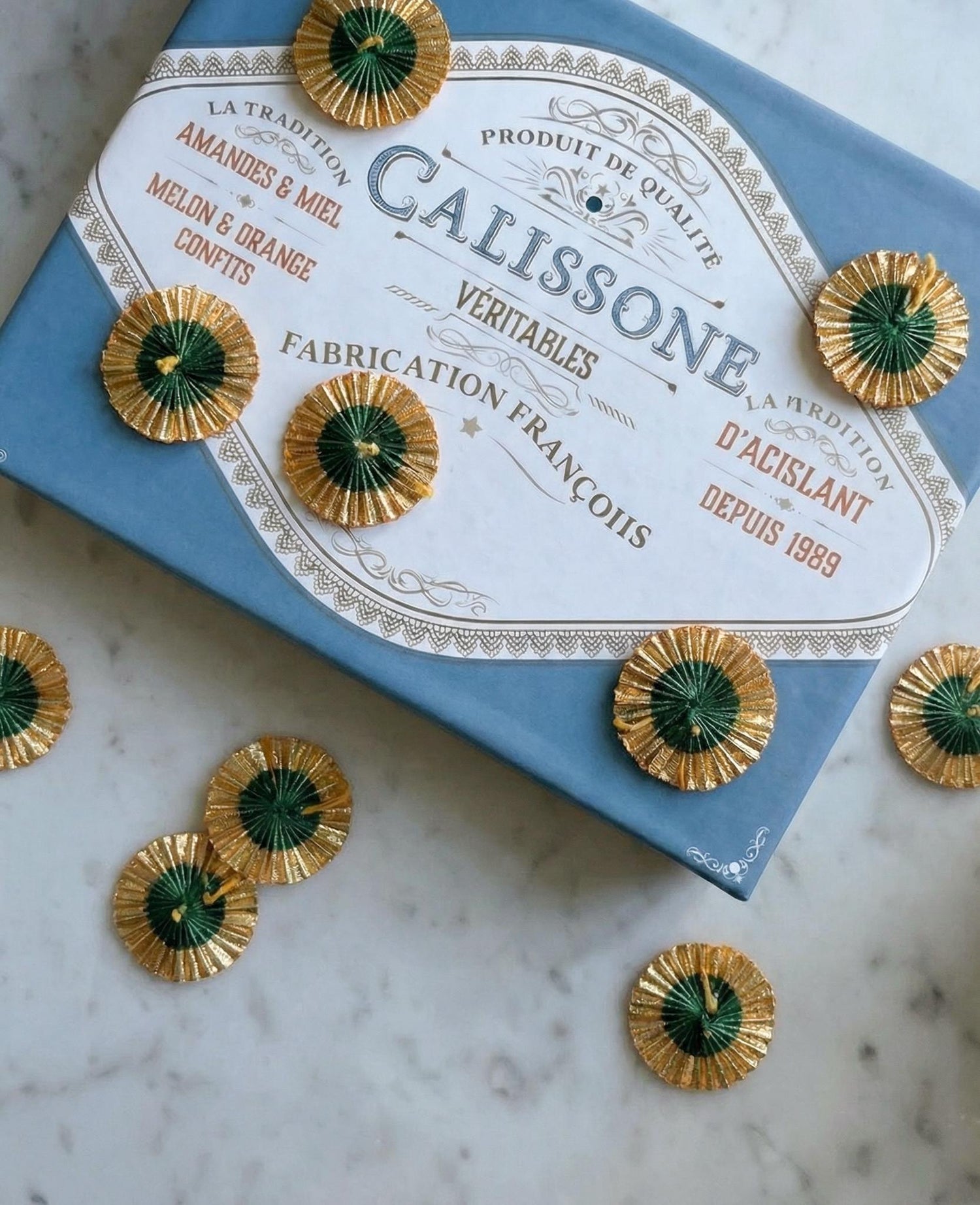 Metallic Celebration Rosettes 20 pc - Golden Emerald