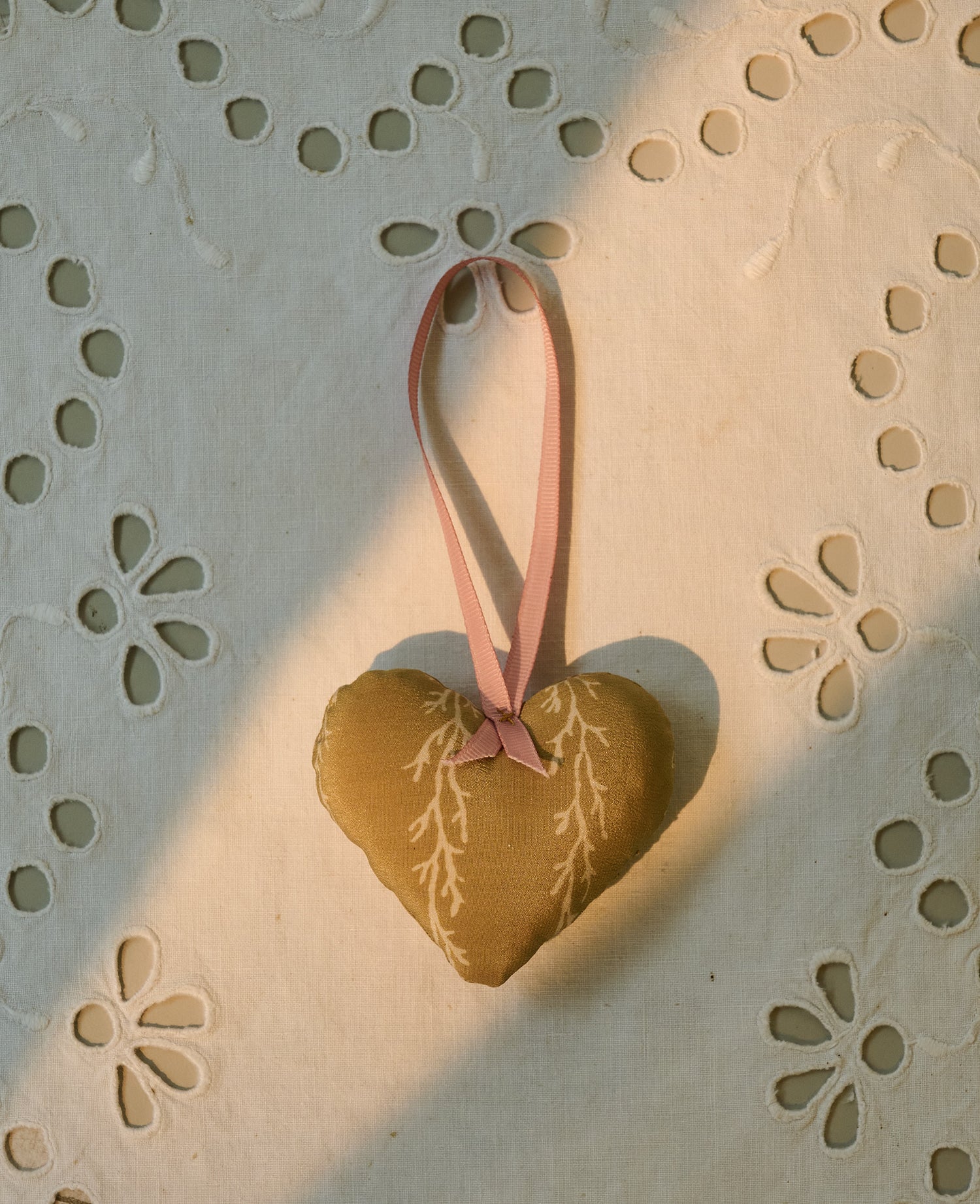 Megan Heart SILK Ornament - Juicy Beige