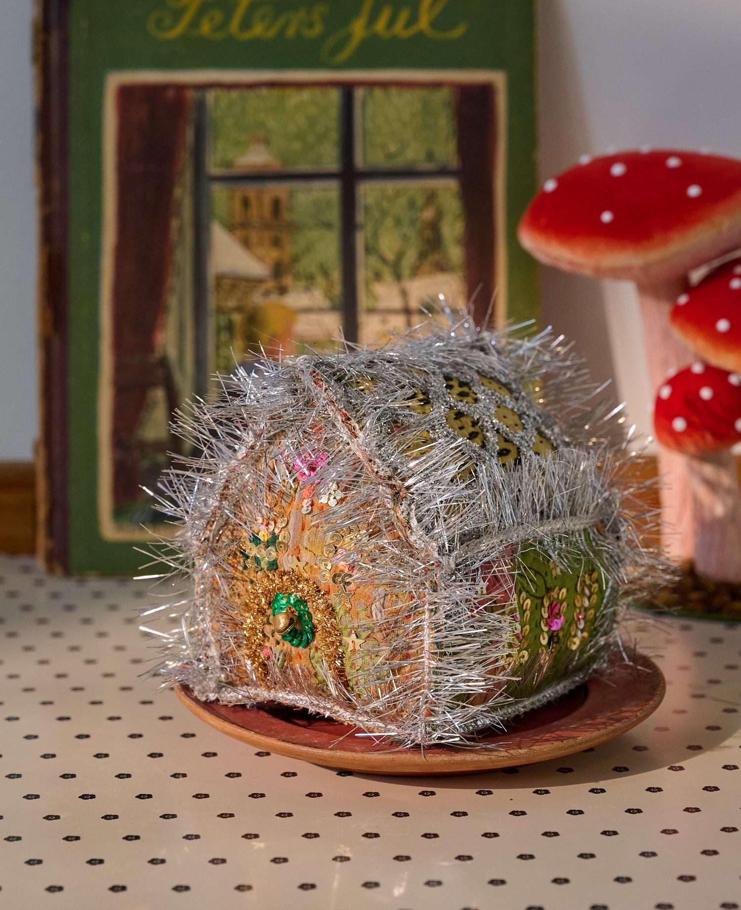 Gingerbread House - MEDIUM - No. 185