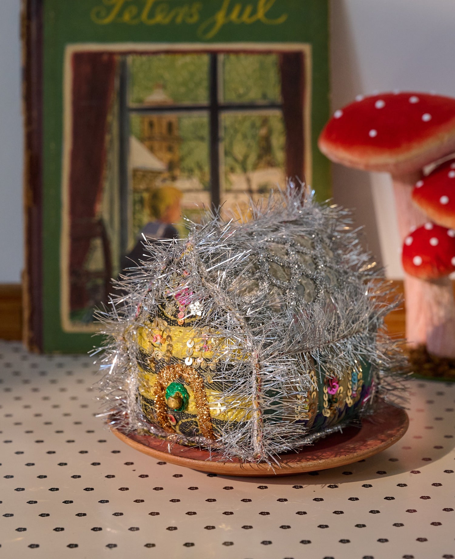 Gingerbread House - MEDIUM - No. 188