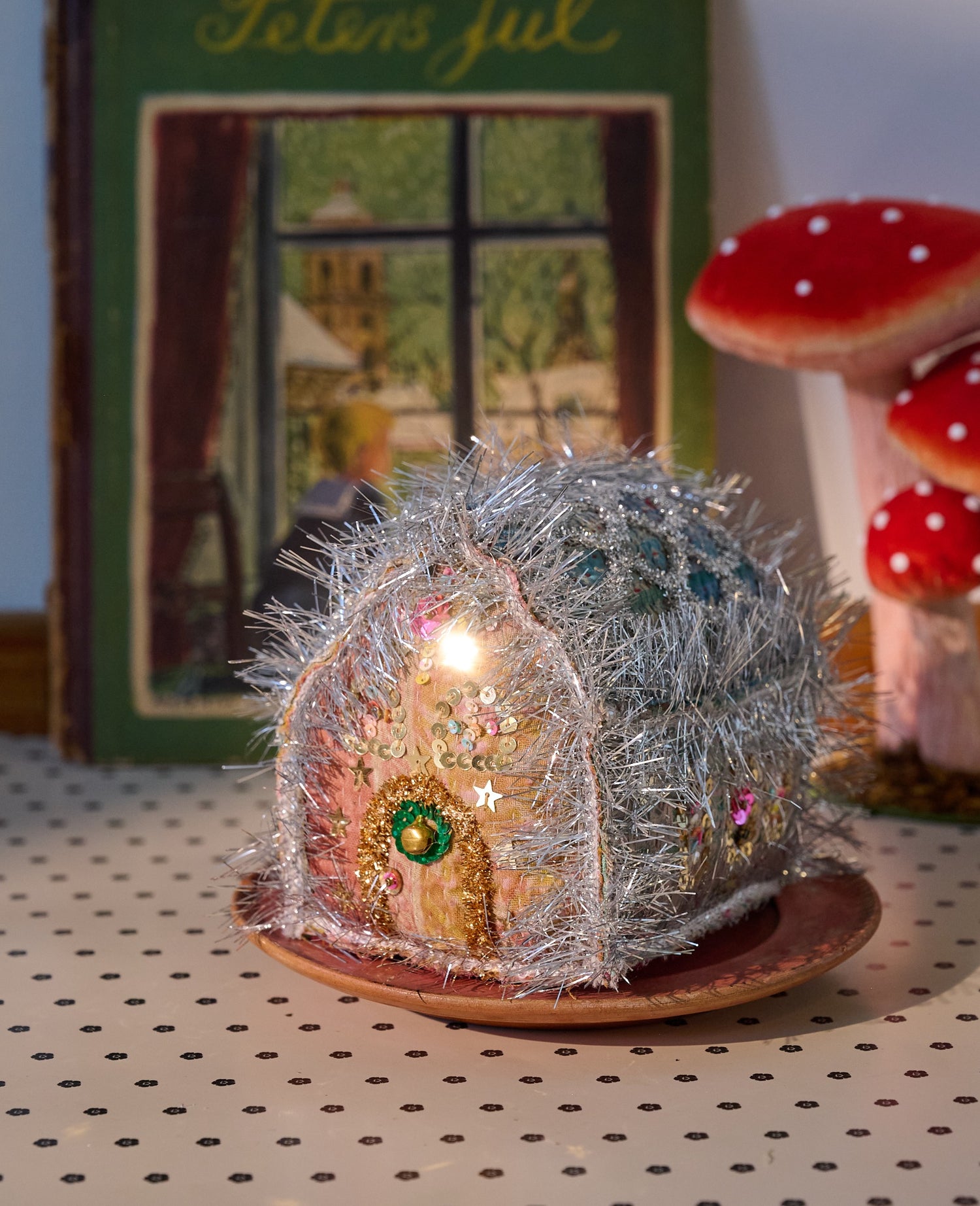 Gingerbread House - MEDIUM - No. 198
