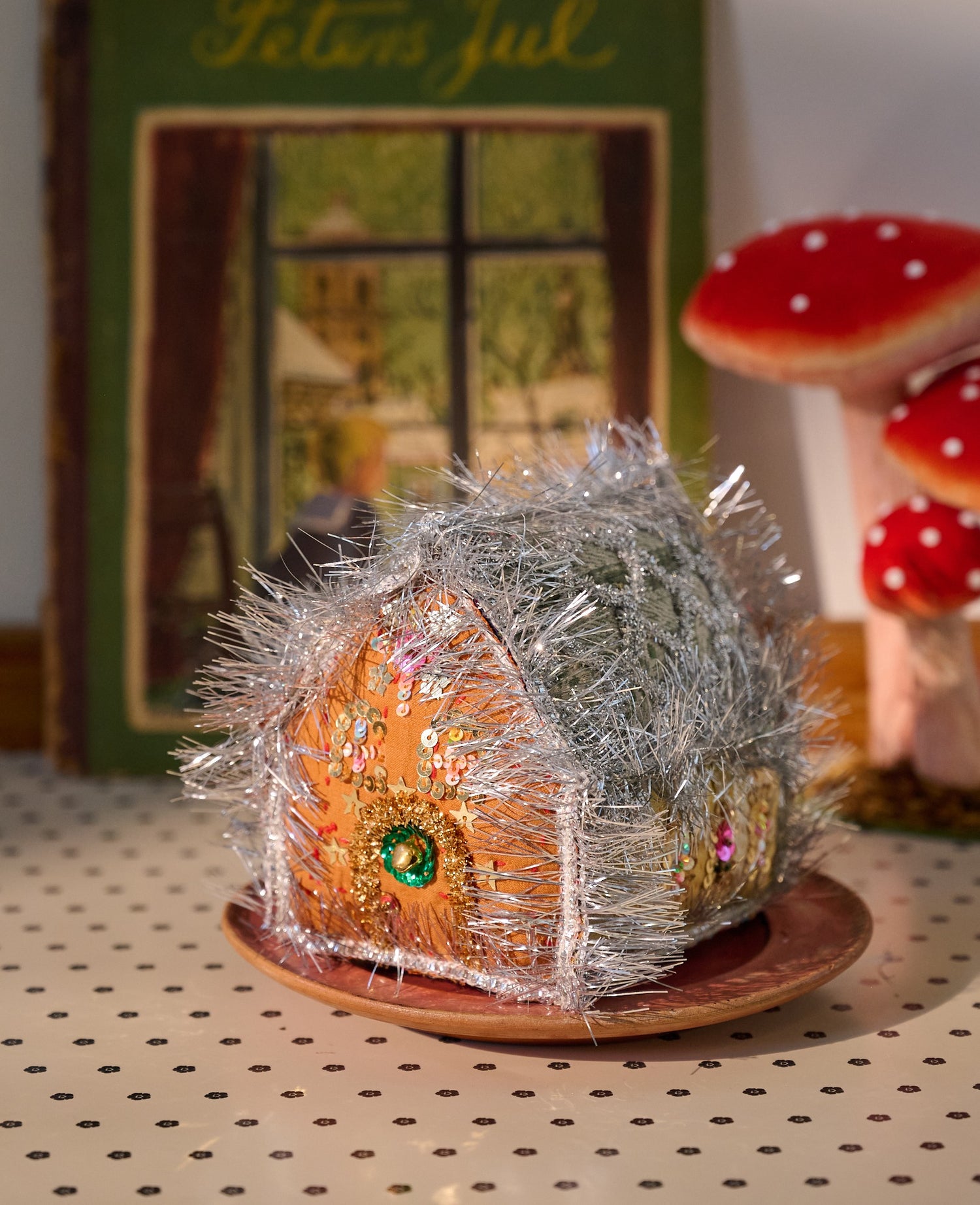 Gingerbread House - MEDIUM - No. 238