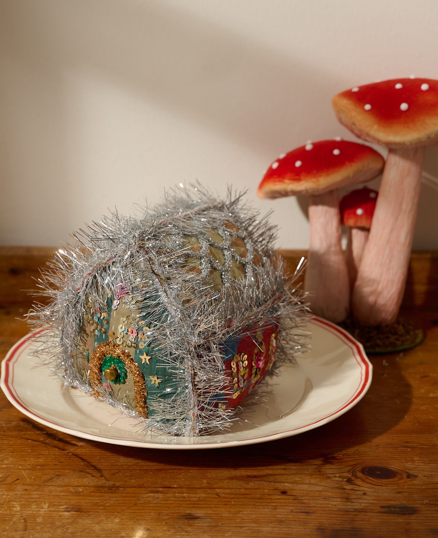 Gingerbread House - MEDIUM - No. 332