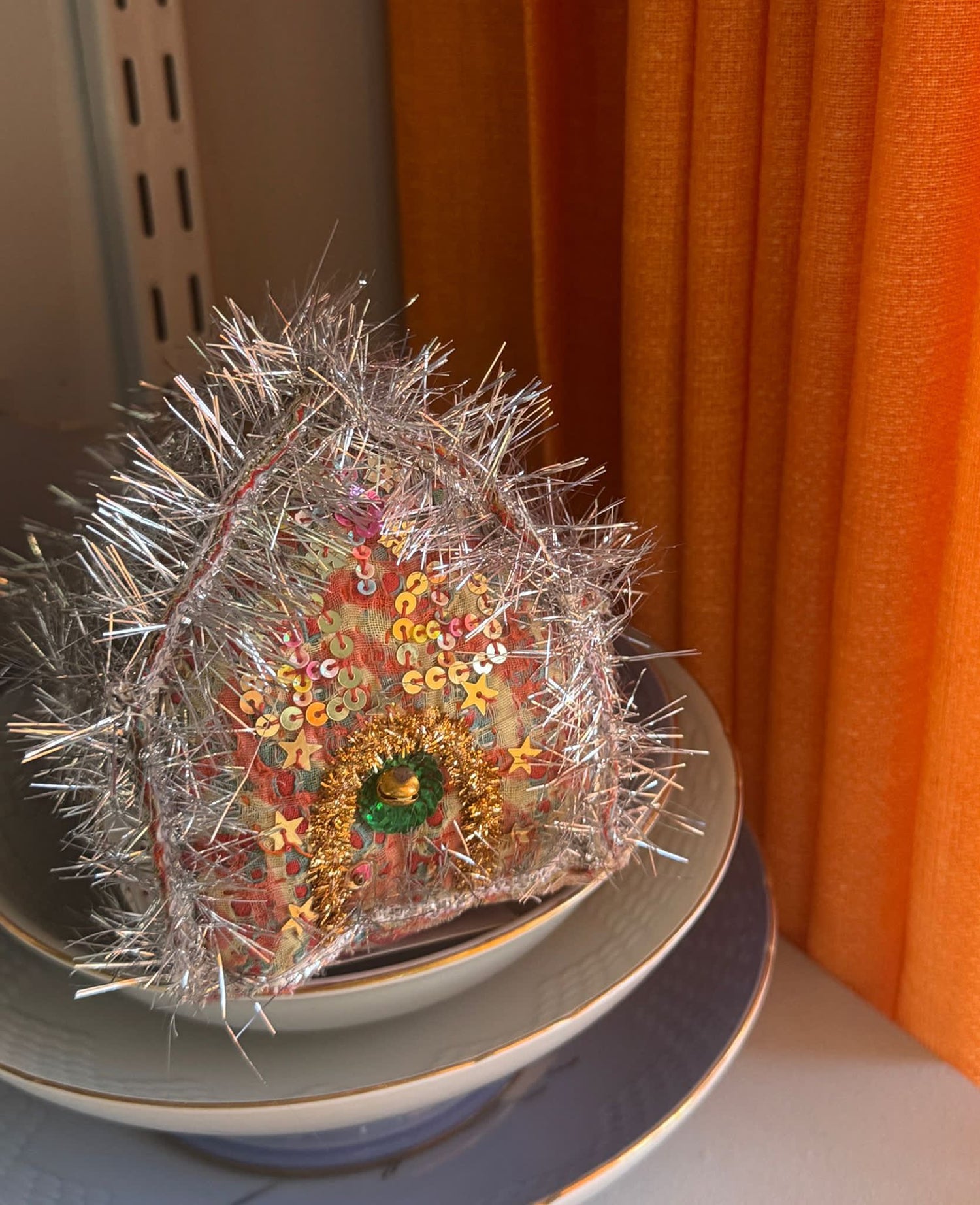 Gingerbread House - MEDIUM - No. 414