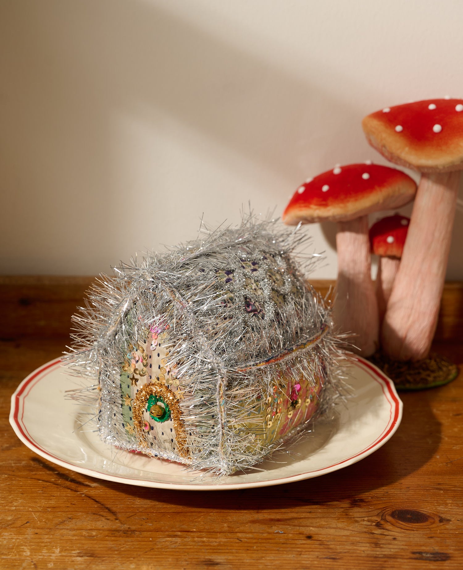 Gingerbread House - MEDIUM - No. 472