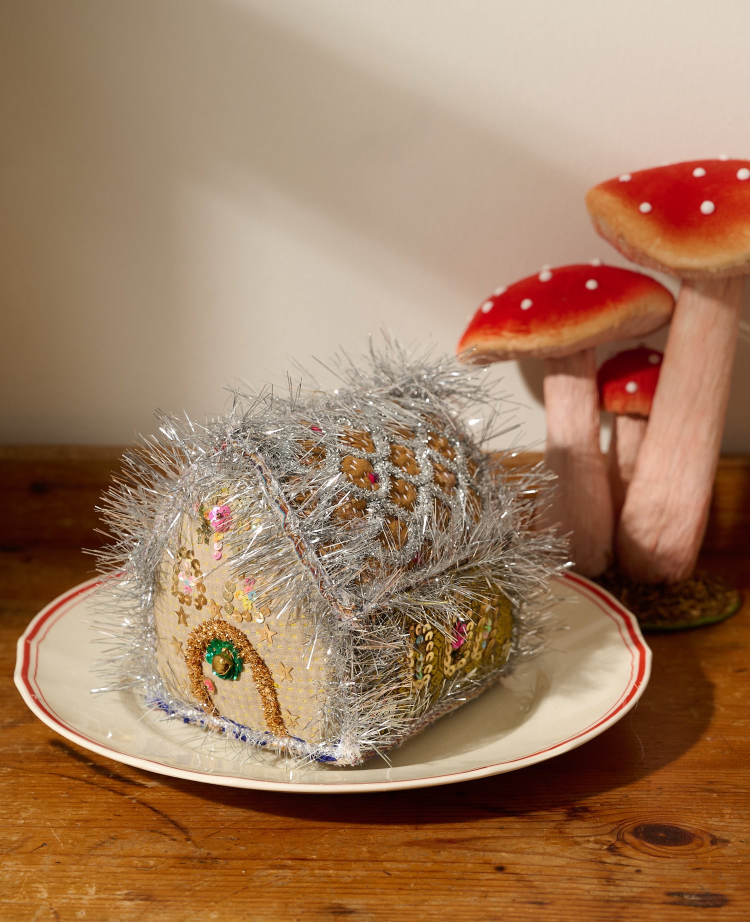 Gingerbread House - MEDIUM - No. 492