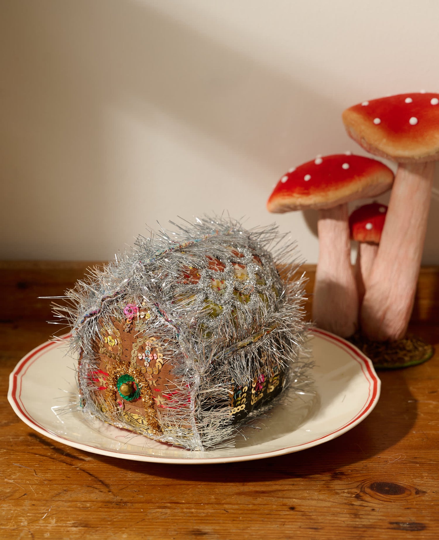 Gingerbread House - MEDIUM - No. 557