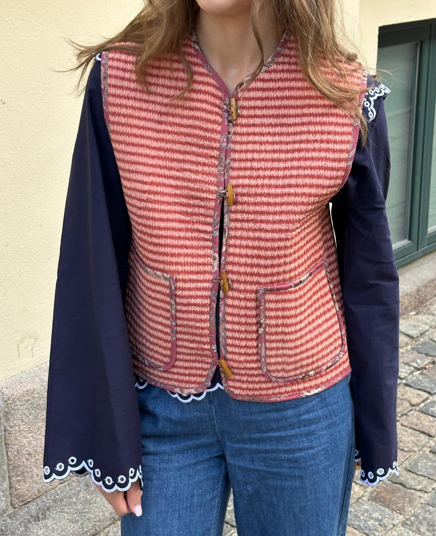 Amalie SILK Vest - No. 155