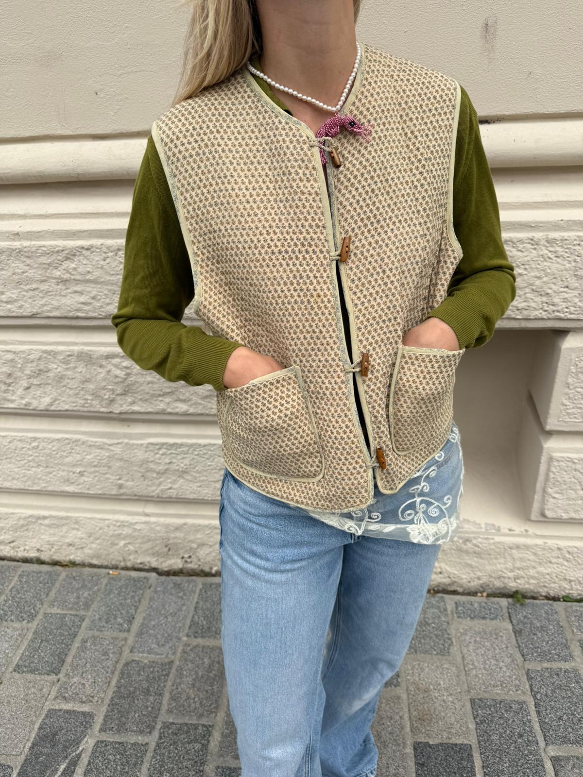 Amalie SILK Vest - No. 170