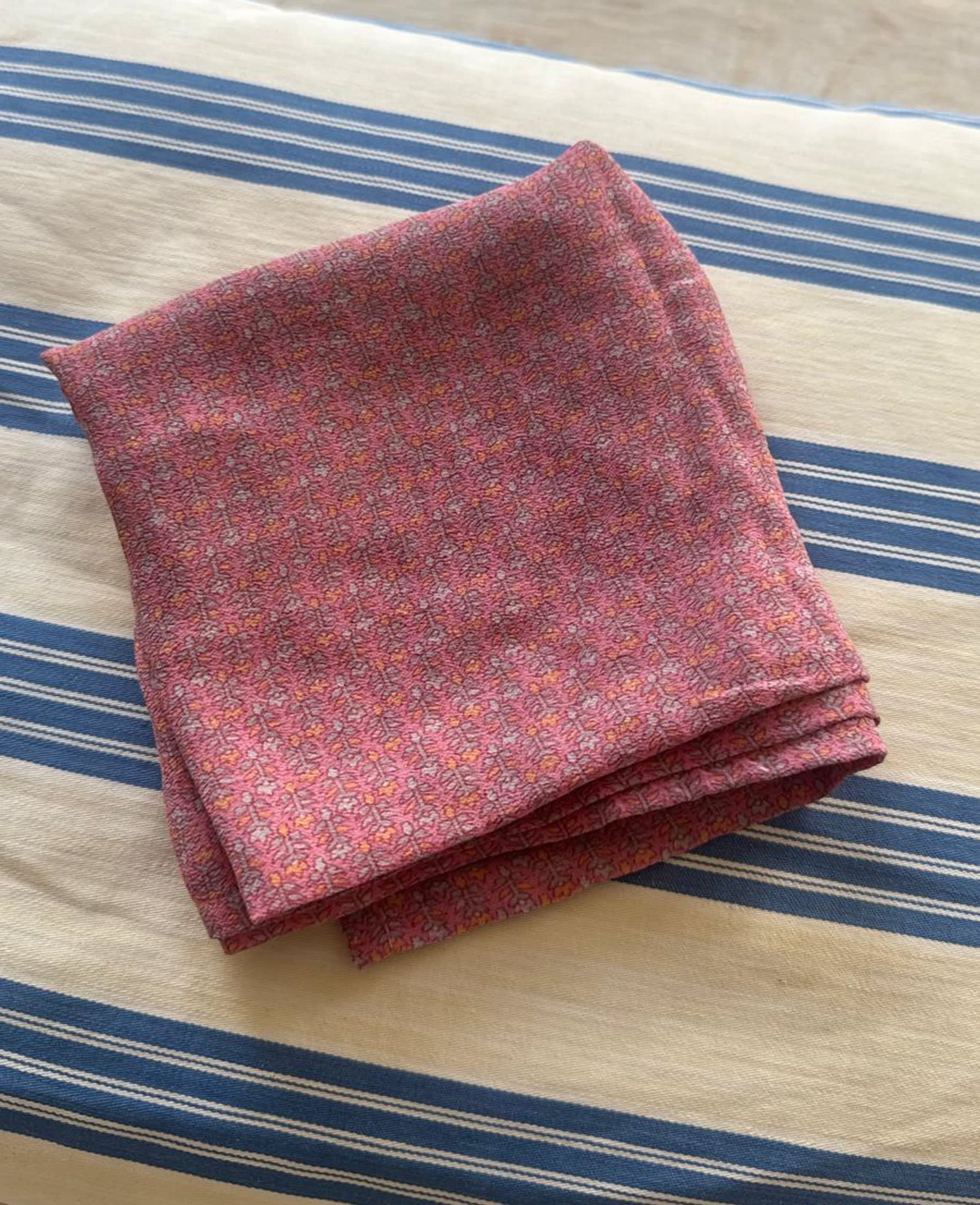 Vinita SILK Scarf - No. 341