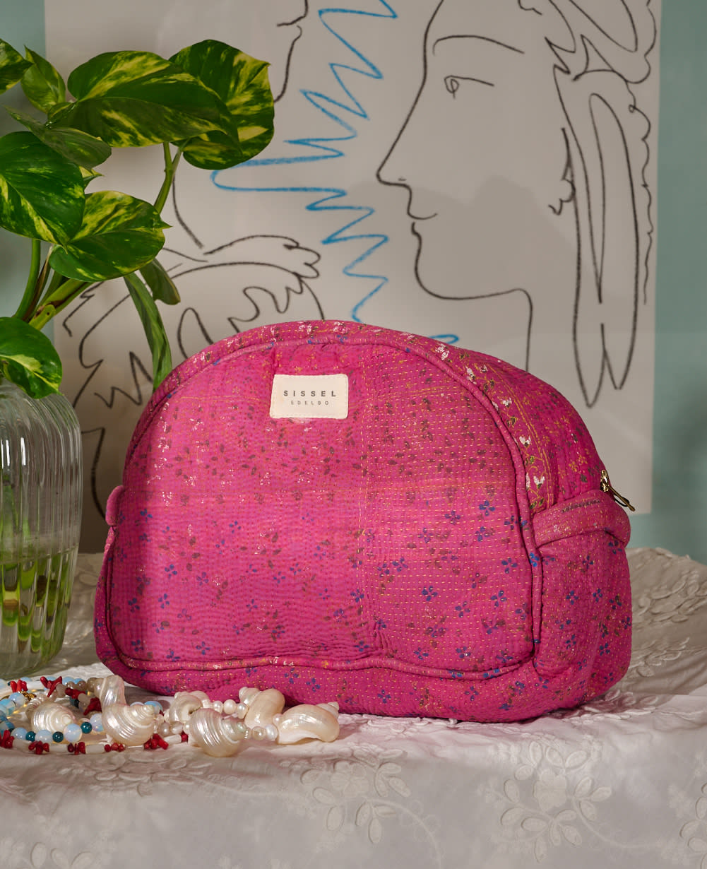 Karla Wash Bag - No. 260