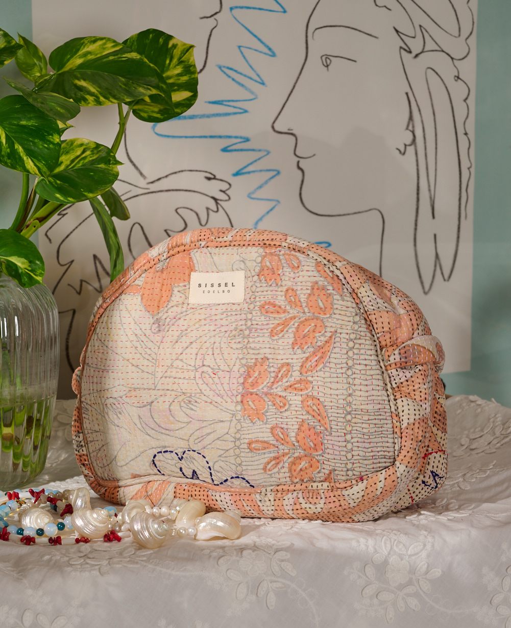 Karla Wash Bag - No. 268