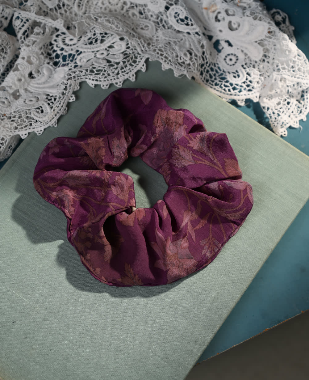 Meadow SILK Scrunchie - No. 102