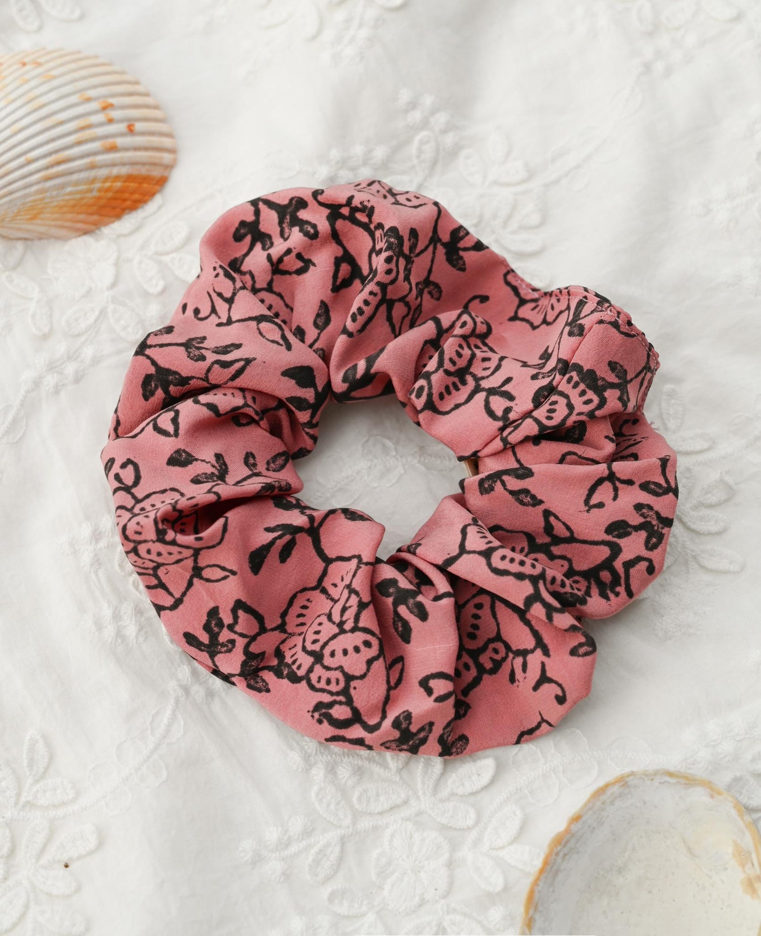 Meadow SILK Scrunchie - No. 103