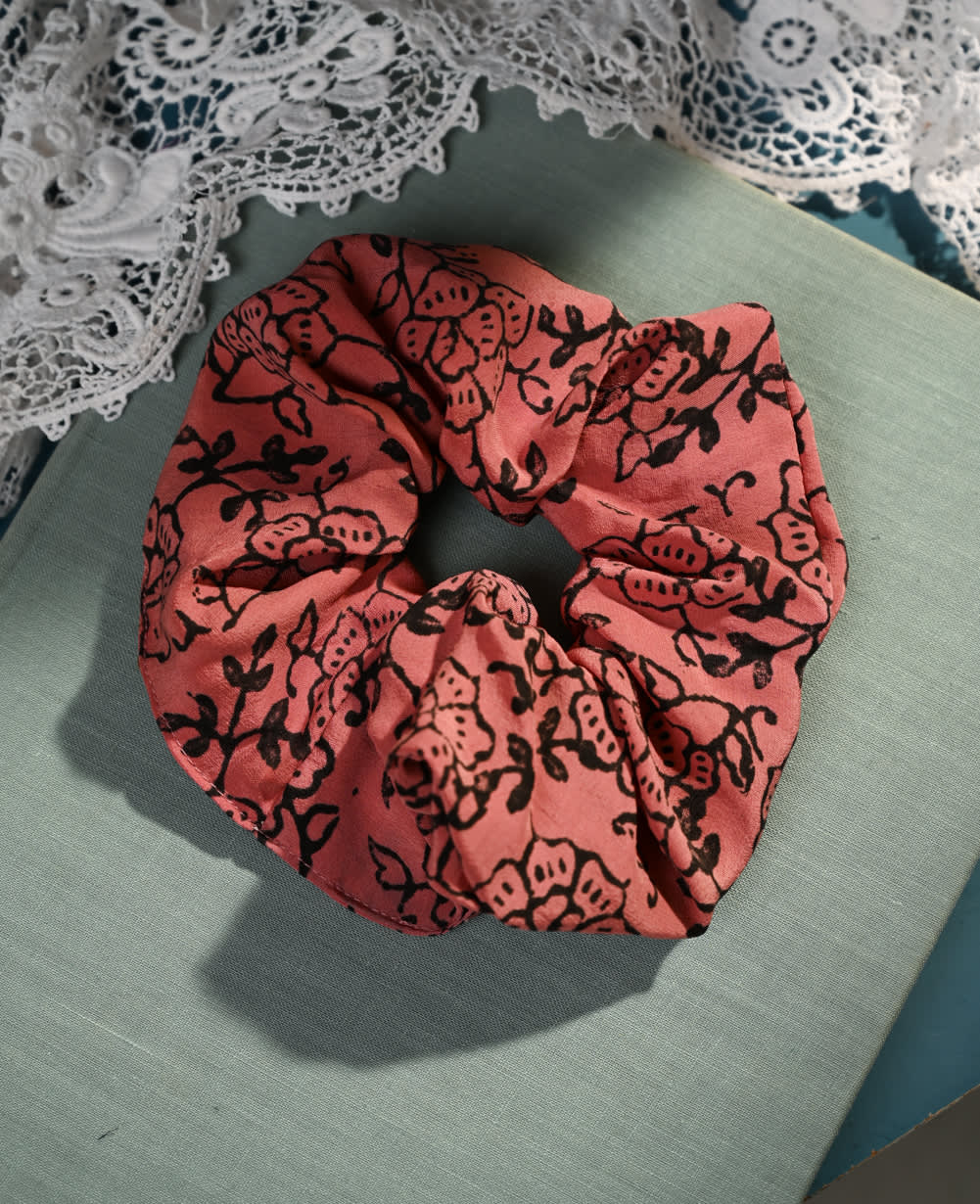 Meadow SILK Scrunchie - No. 103