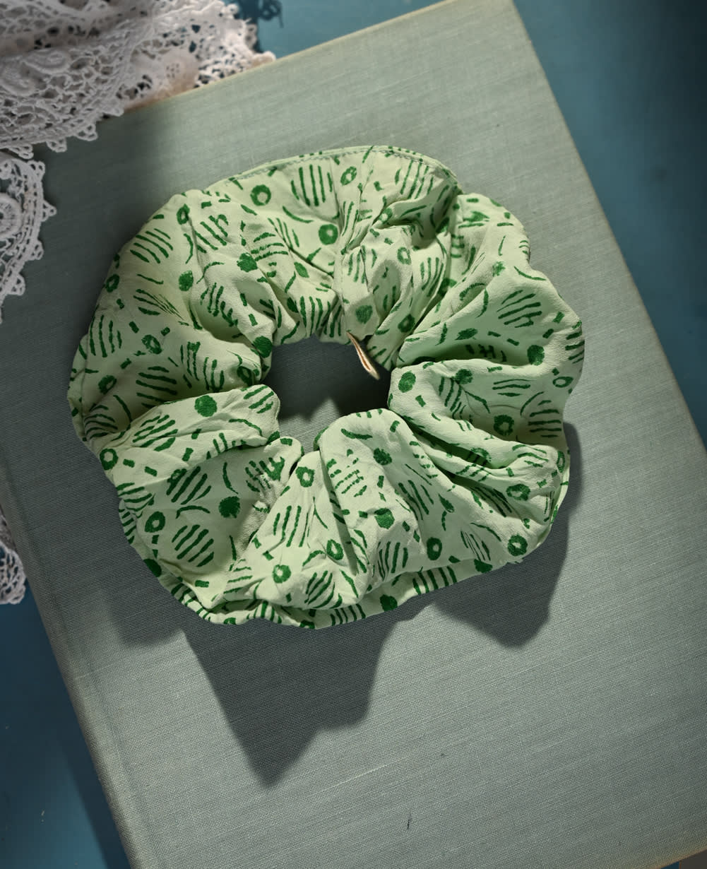 Meadow SILK Scrunchie - No. 104