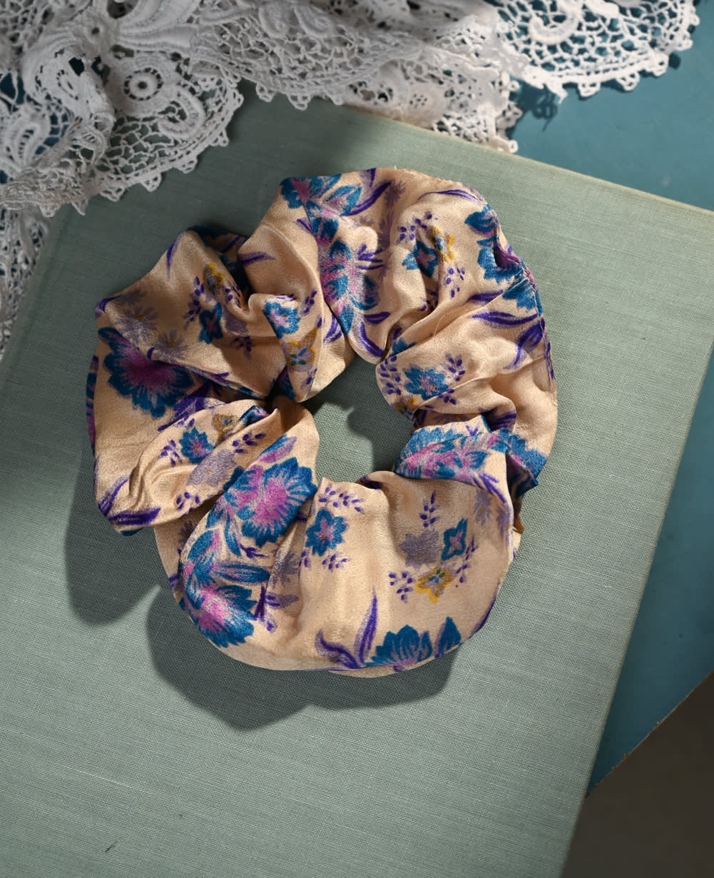 Meadow SILK Scrunchie - No. 96