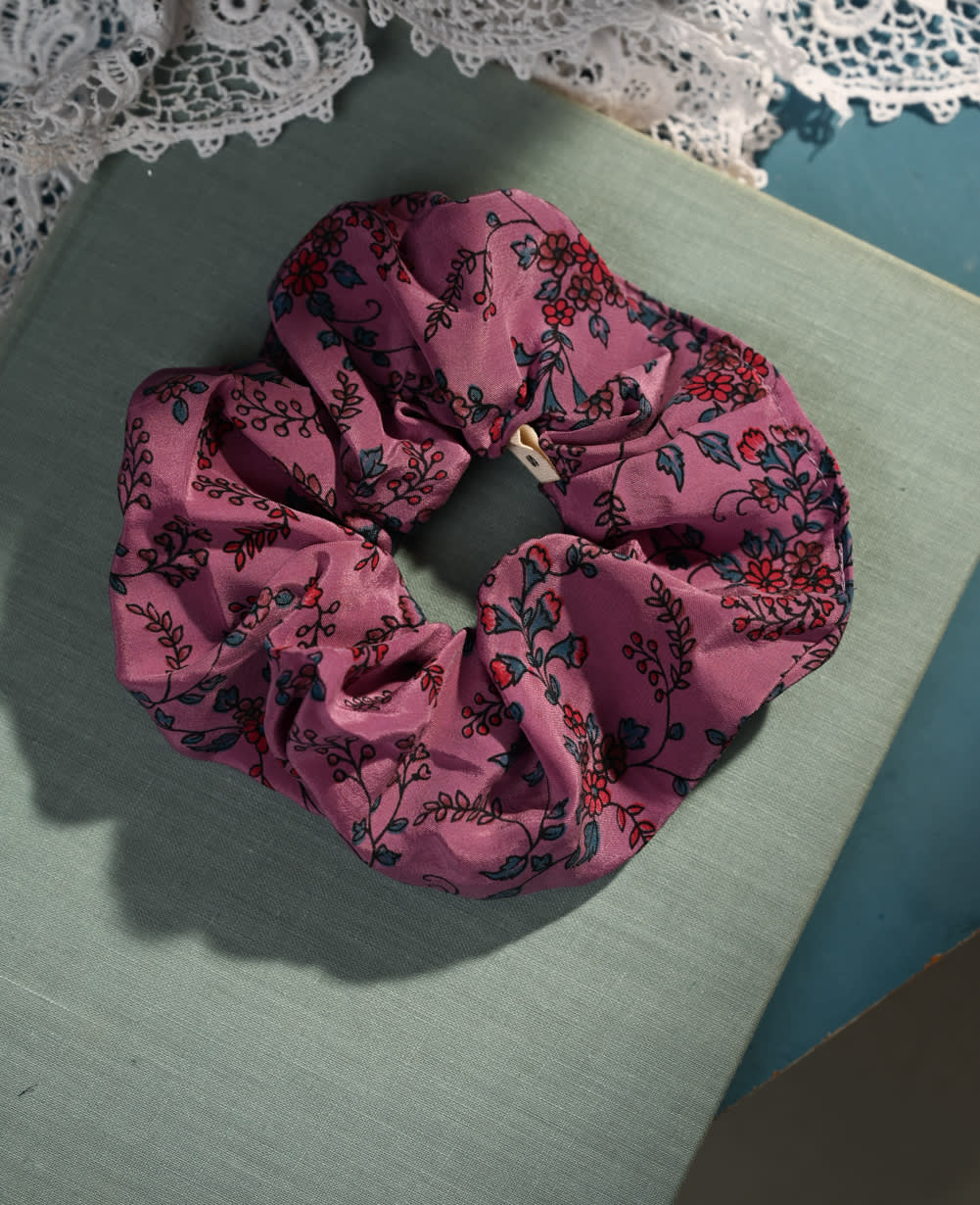 Meadow SILK Scrunchie - No. 99