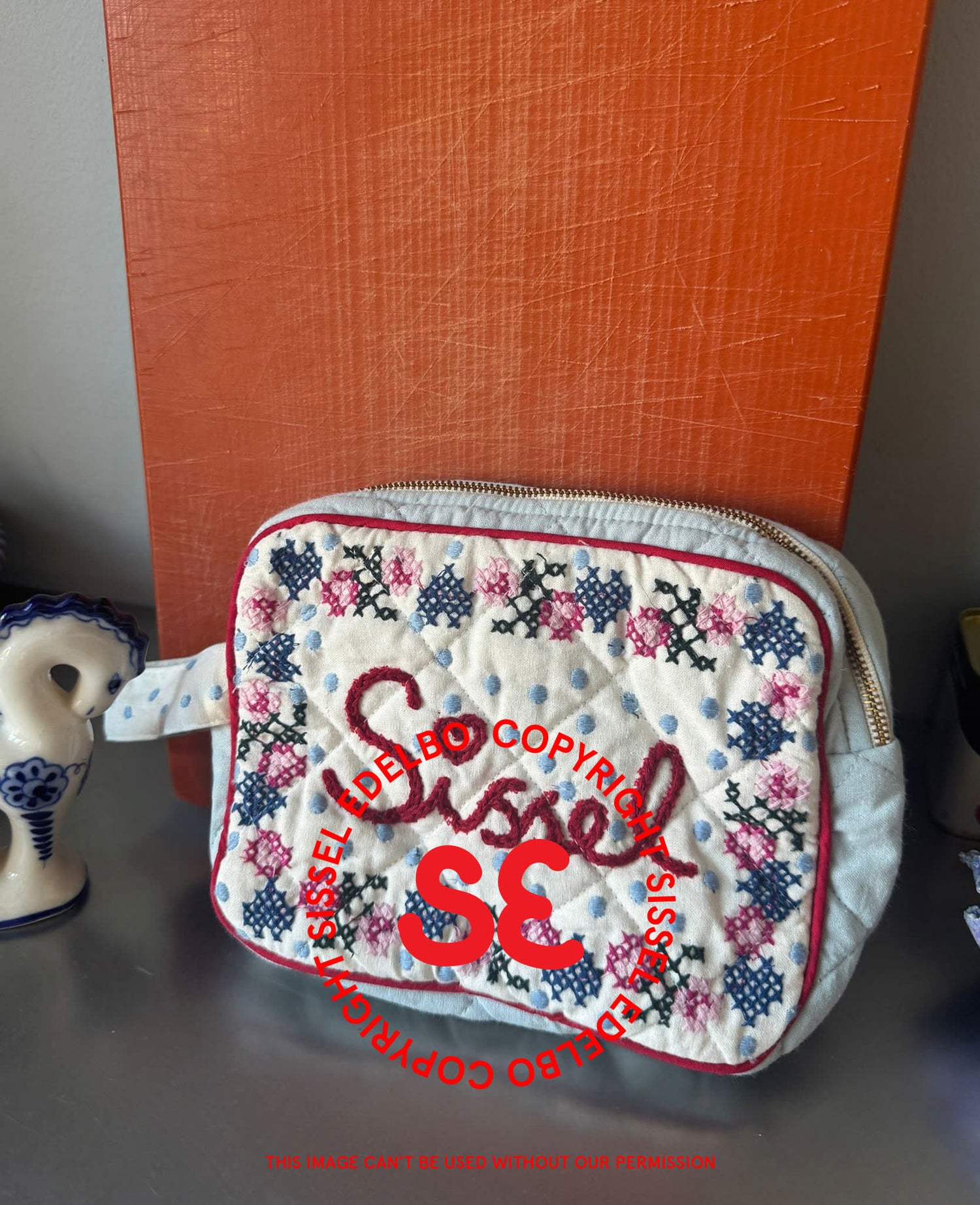 Yara Cosmetic Bag - Baby Blue