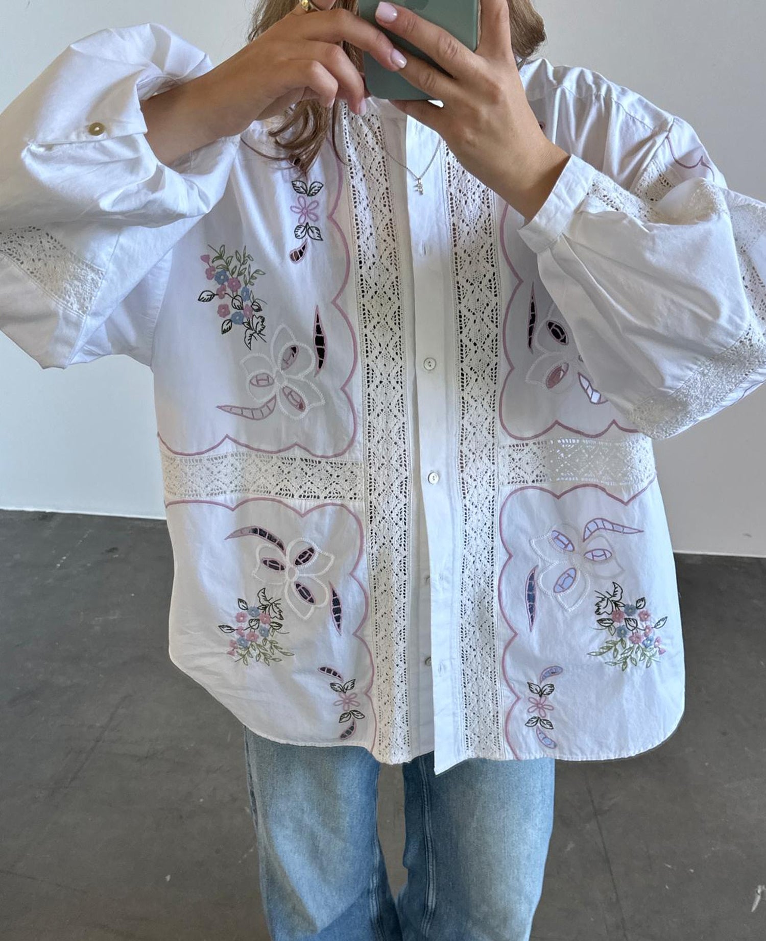 Sada Shirt - White Pastel