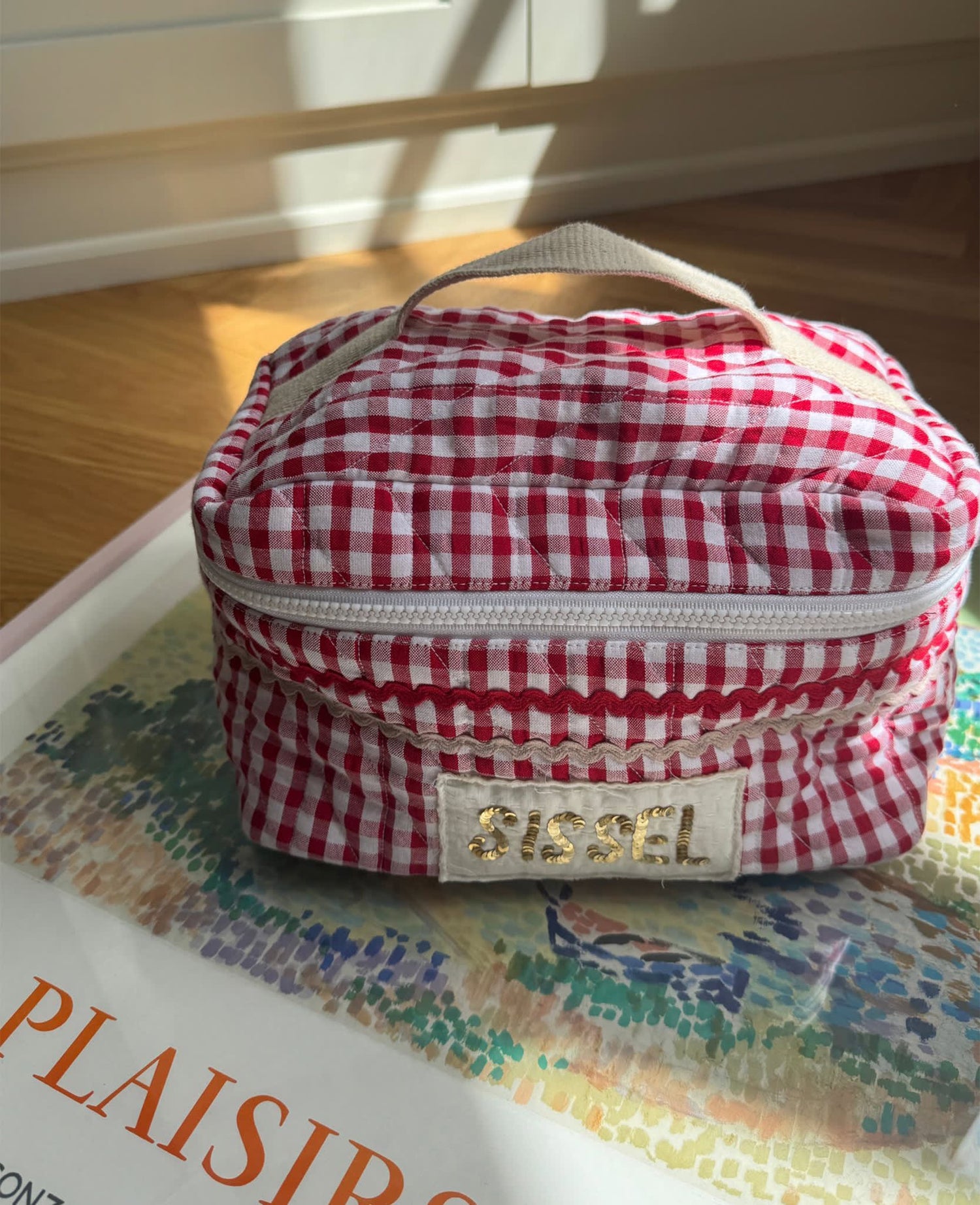 Sissel Bucket Bag - Red Checks