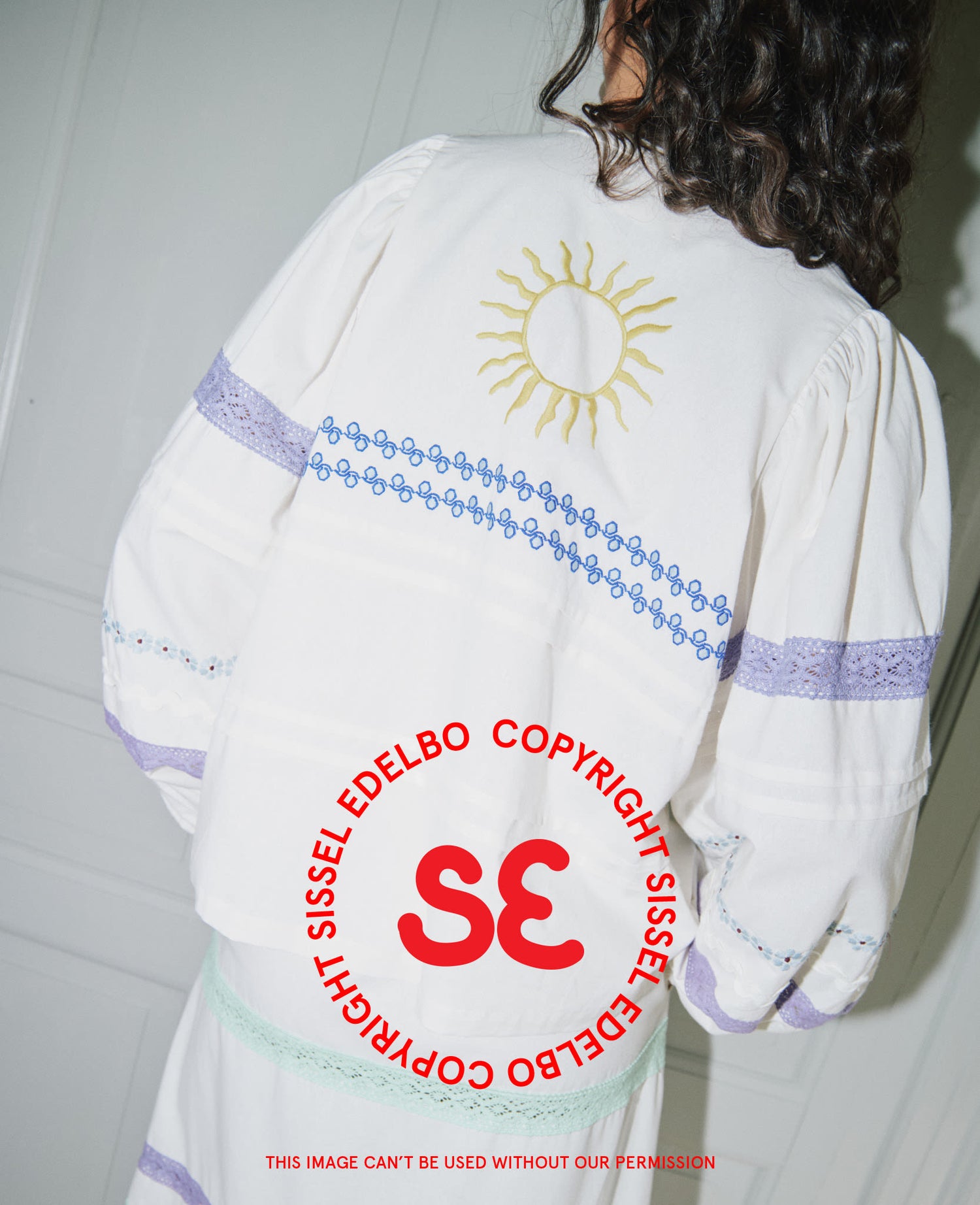 Isha Top - Snow White