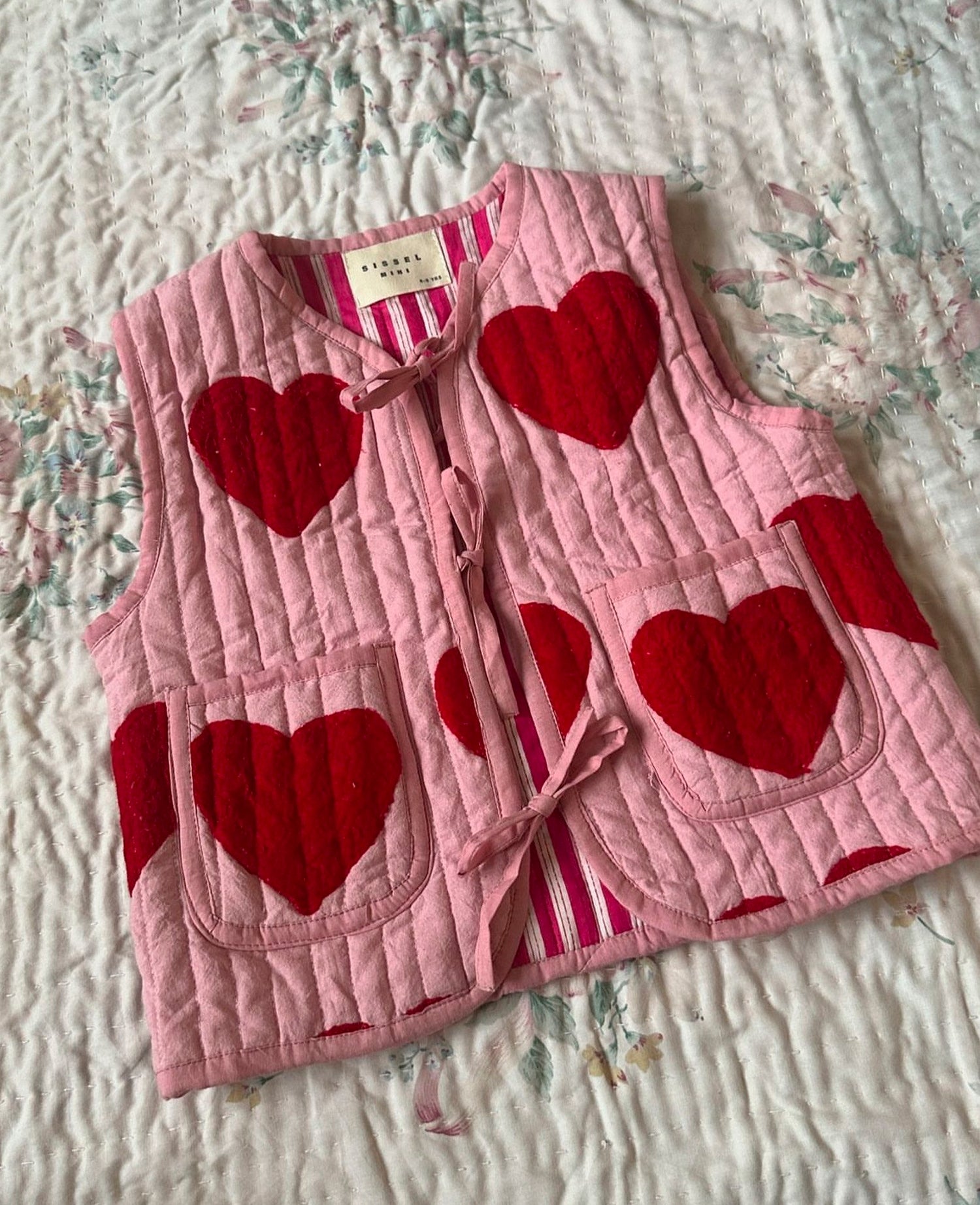 Honey MINI Vest - Red Heart