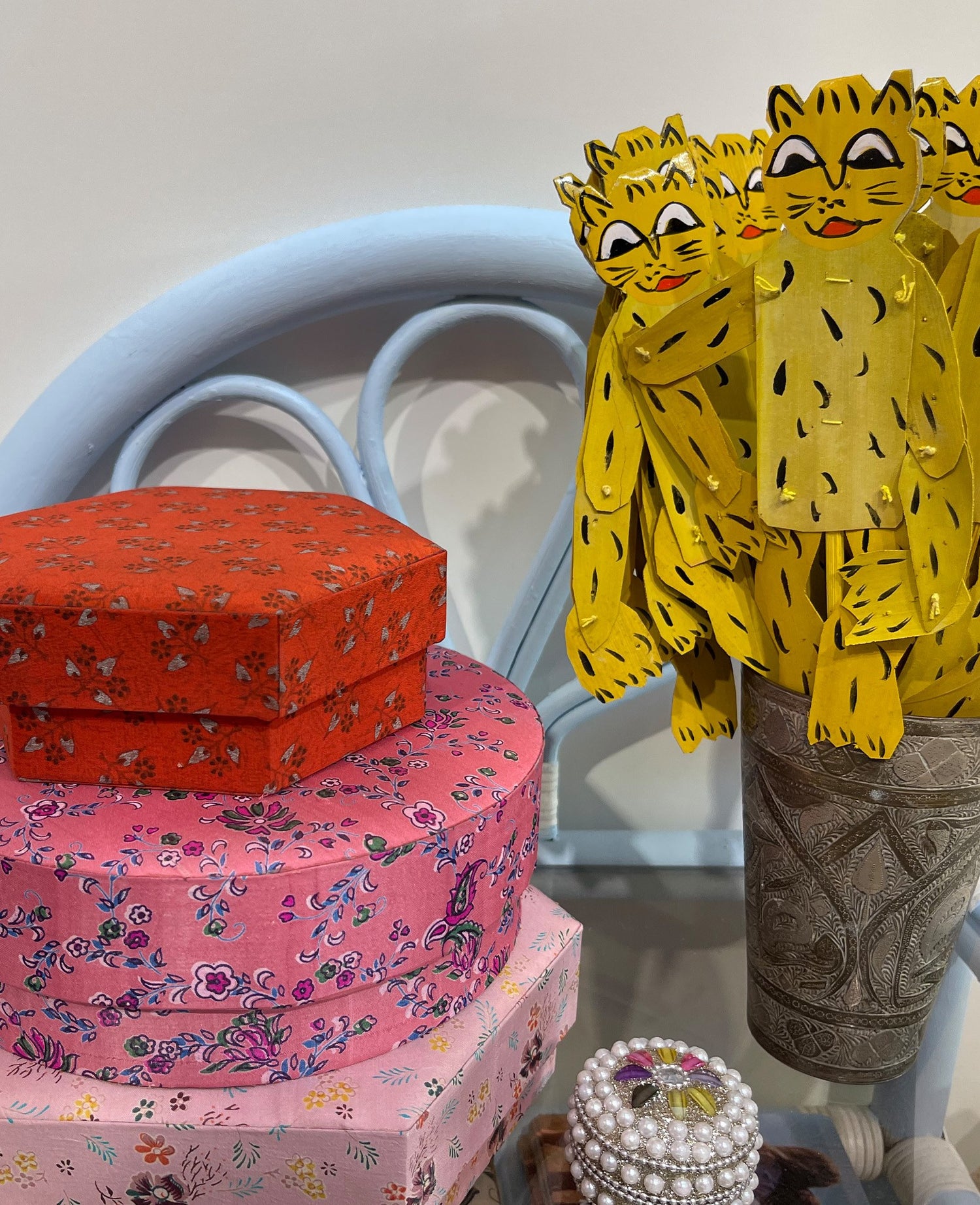 Tiger Puppet Stick - Yellow